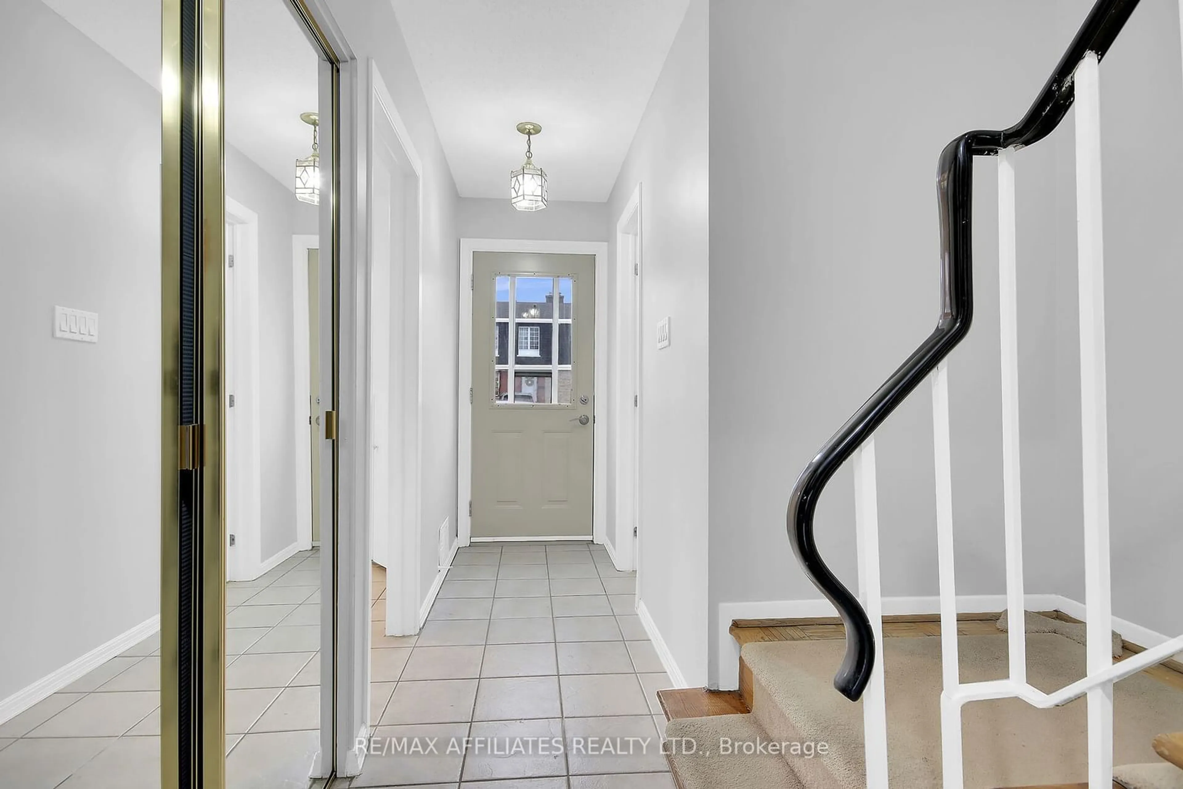 Indoor foyer, not visible floor for 685 Eastvale Crt, Beacon Hill North - South and Area Ontario K1J 6Z7