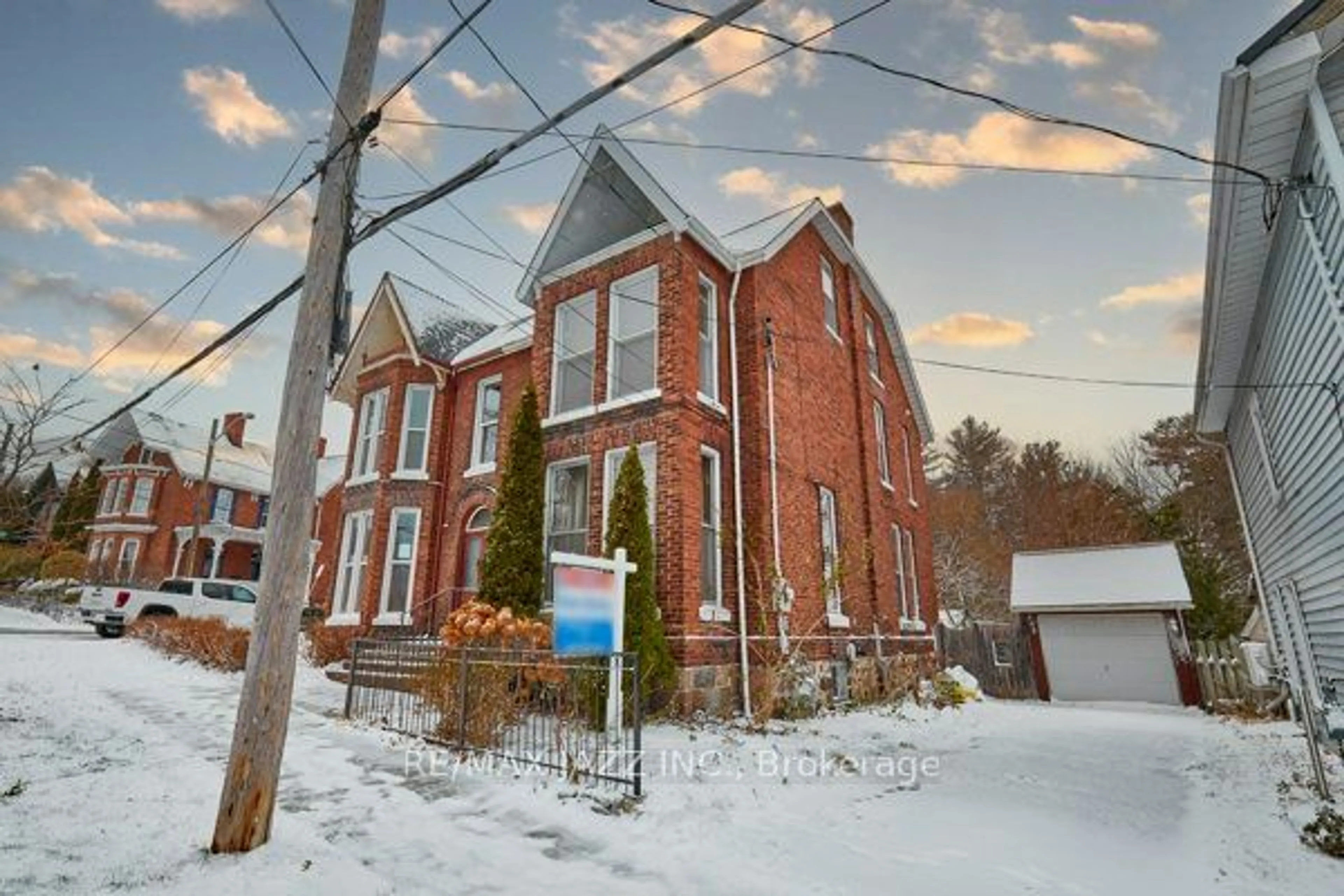 A pic from exterior of the house or condo, the street view for 178 Walton St, Port Hope Ontario L1A 1N8