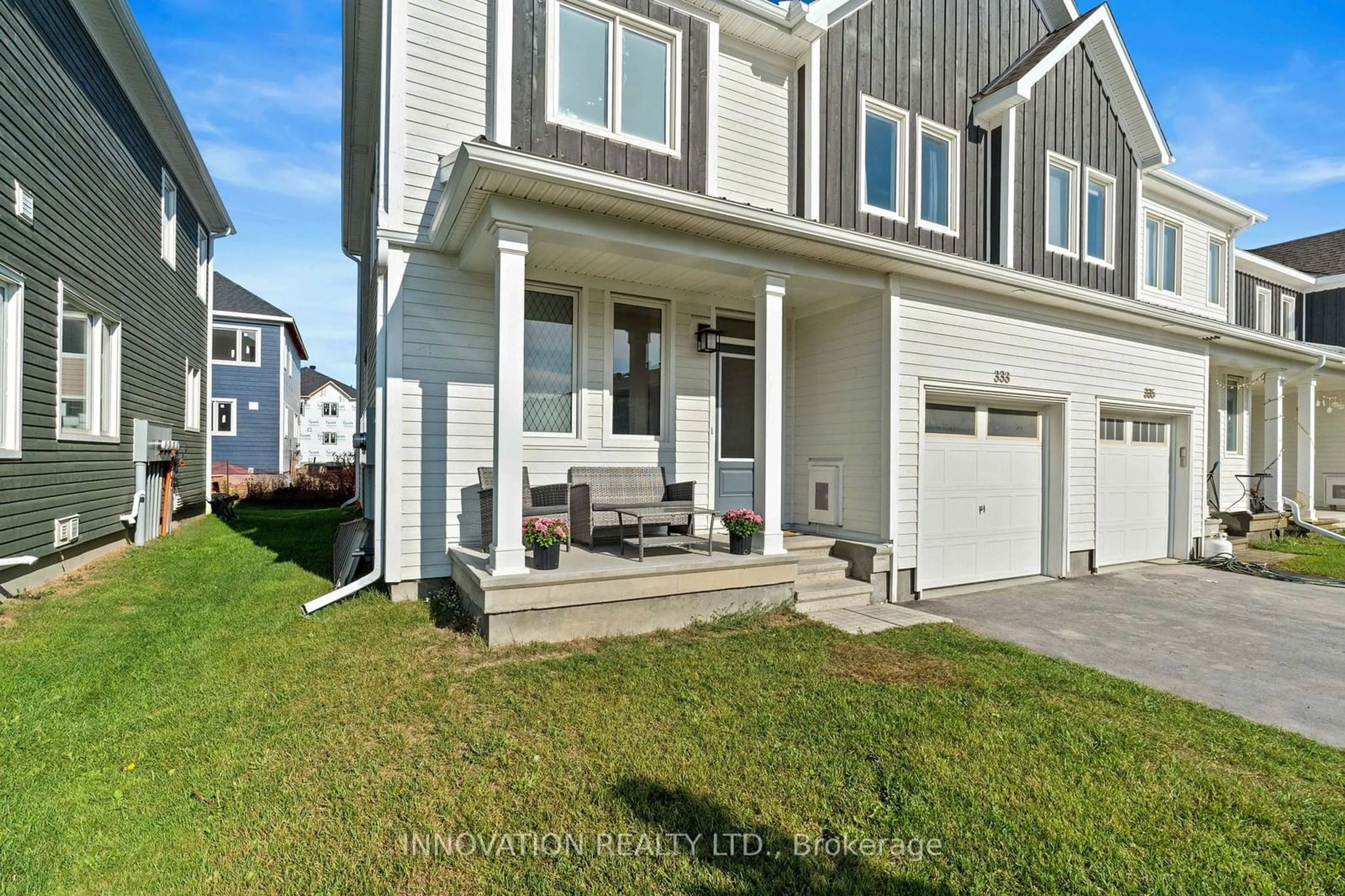 Frontside or backside of a home, the street view for 333 Trammel Rd, Stittsville - Munster - Richmond Ontario K0A 2Z0