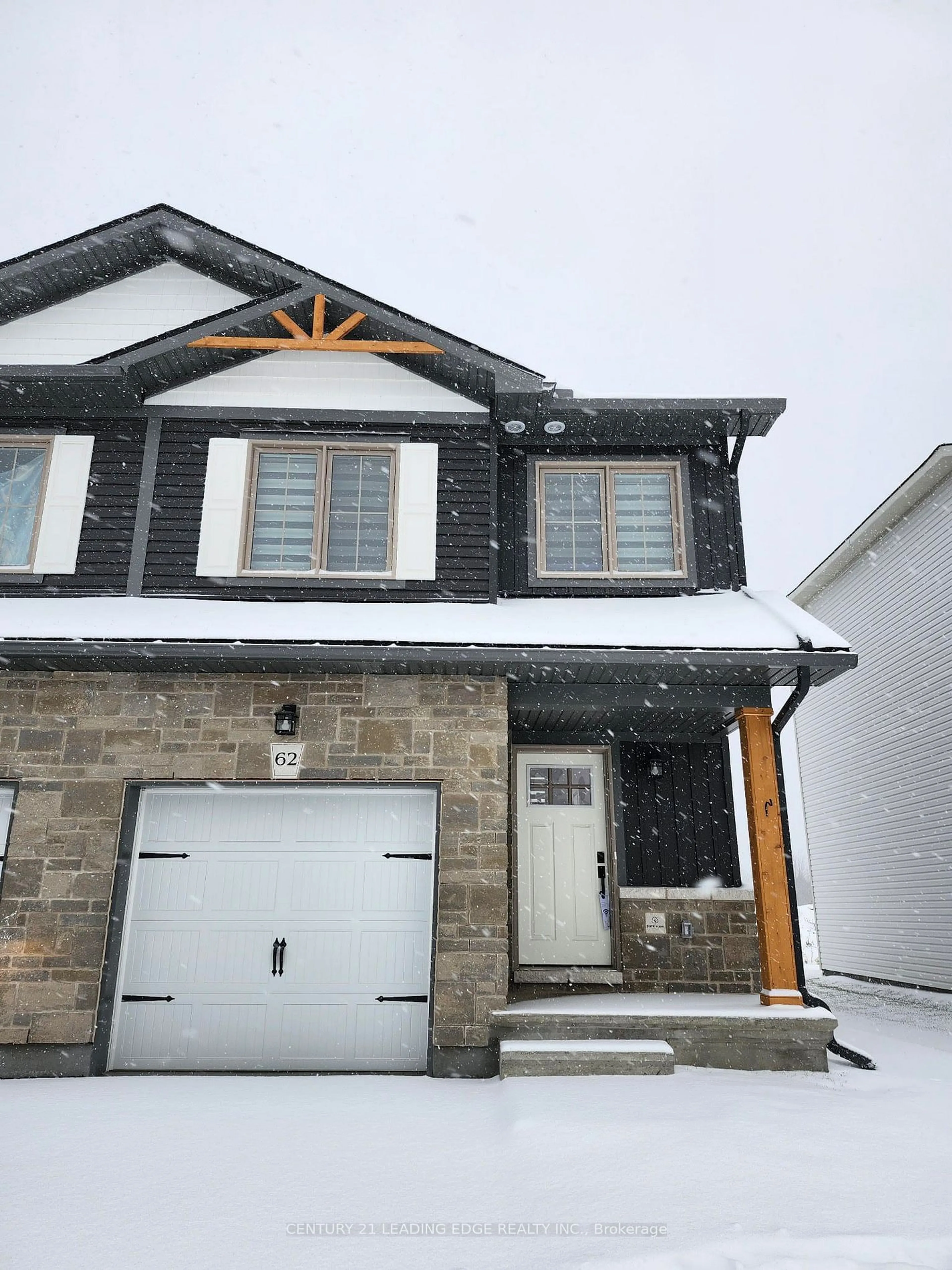 Frontside or backside of a home, cottage for 62 Staples Blvd, Smiths Falls Ontario K7A 0A5