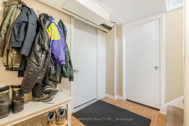 Additional property image - 253 West 33rd St