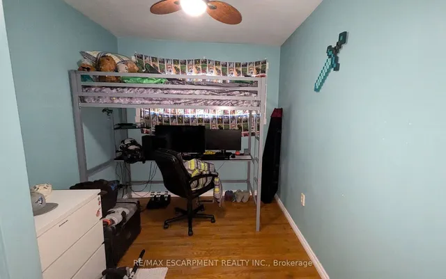 Additional property image - 253 West 33rd St