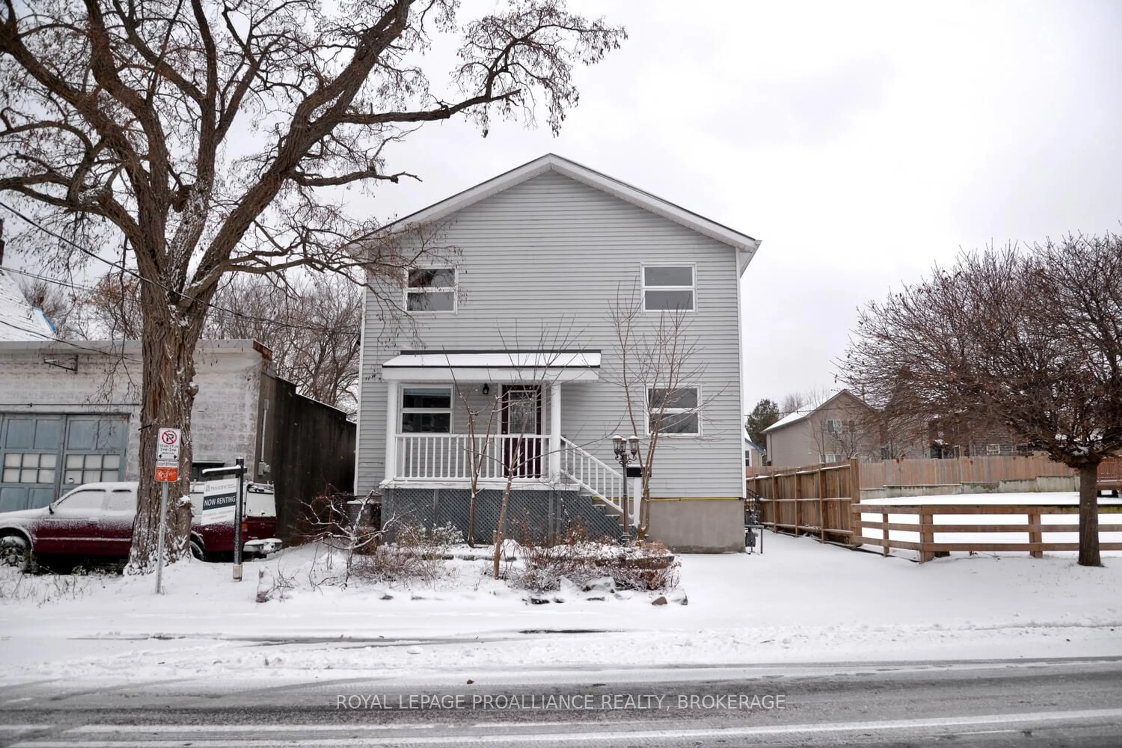 A pic from exterior of the house or condo, the street view for 16 James St, Kingston Ontario K7K 1Y9