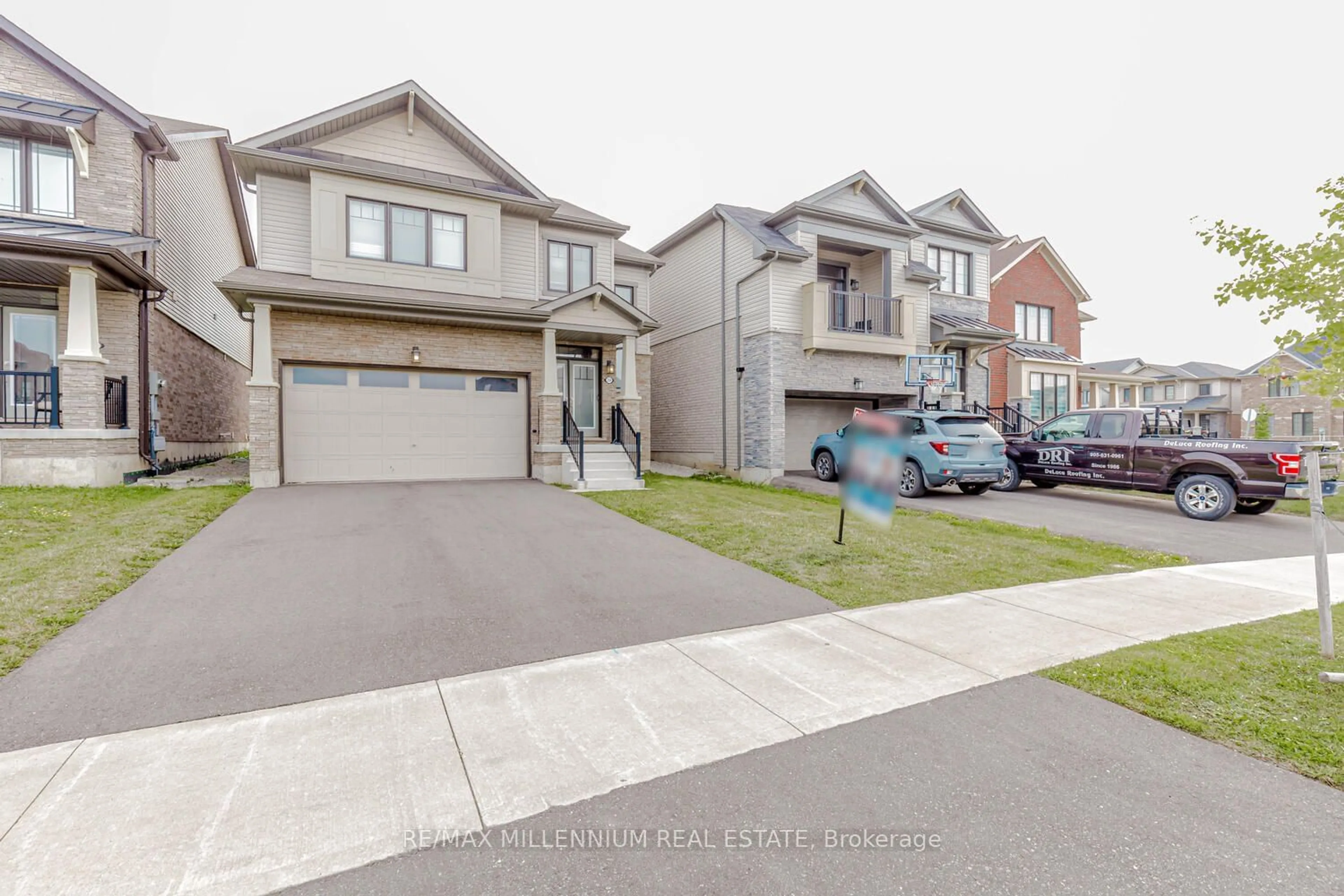 Frontside or backside of a home, the street view for 259 Bedrock Dr, Hamilton Ontario L8J 0M2