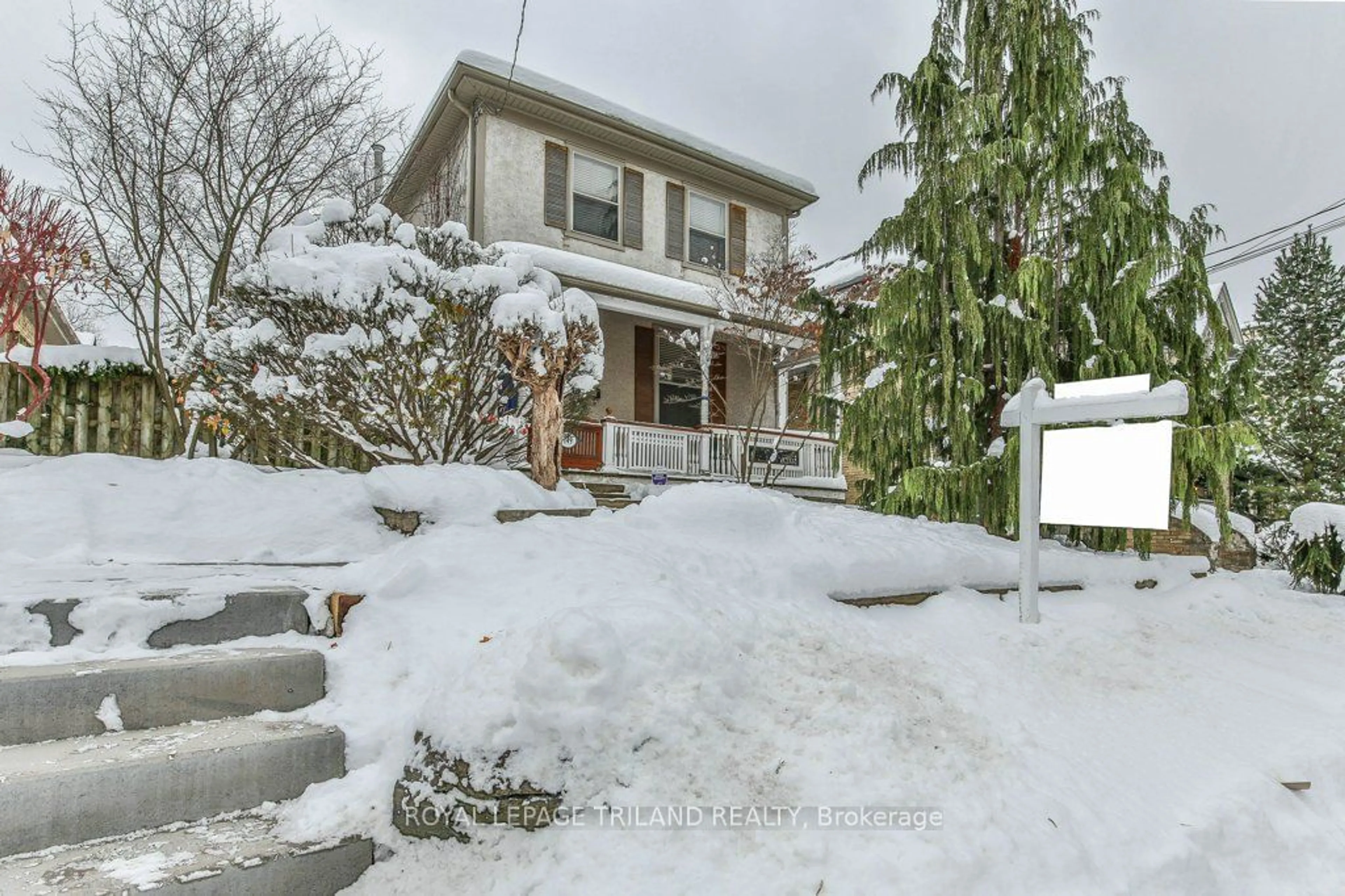 Frontside or backside of a home, the street view for 149 JOHN St, London Ontario N6A 1N7