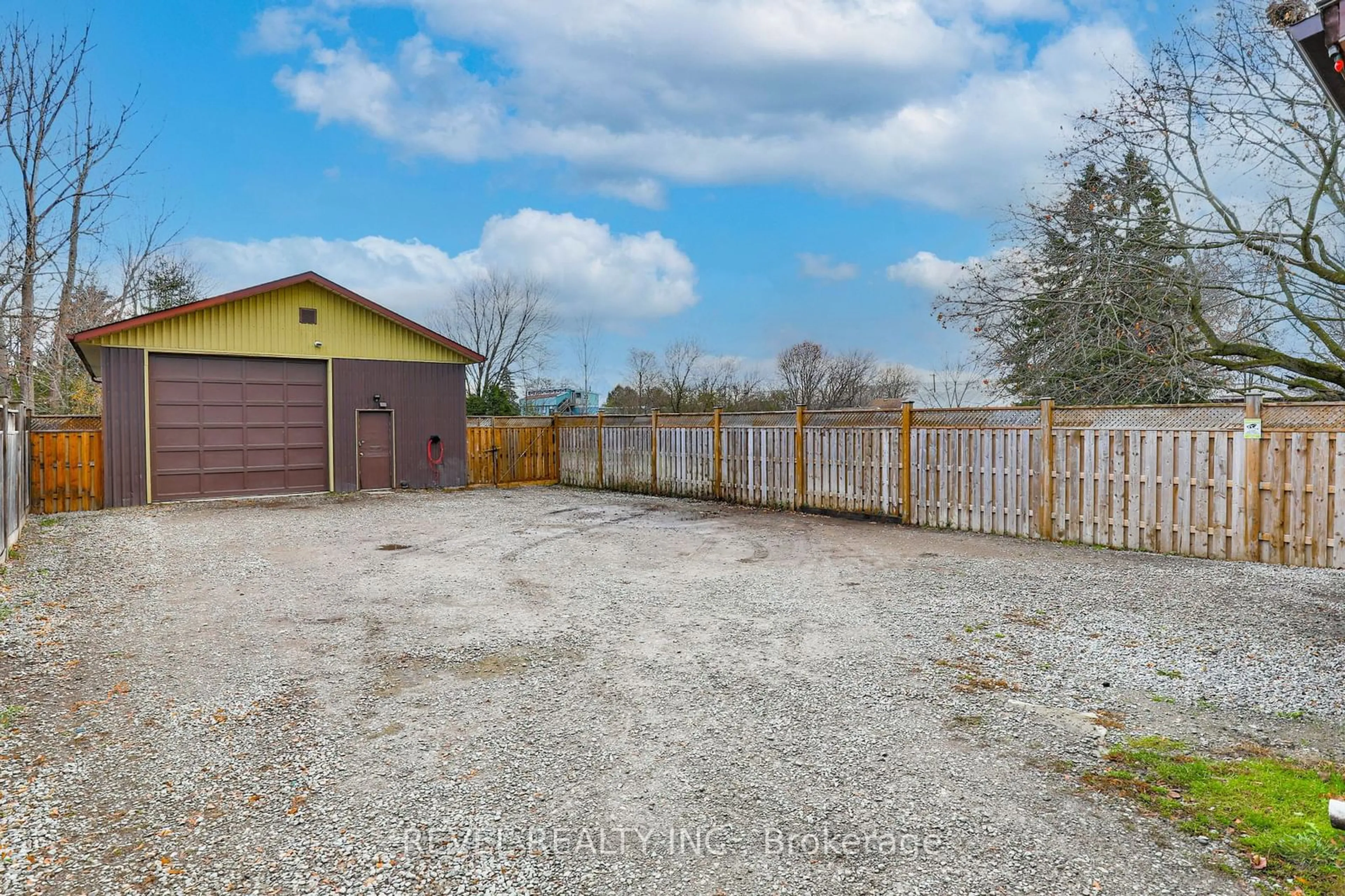 Shed for 10 Hamilton St, Kawartha Lakes Ontario K9V 3E2