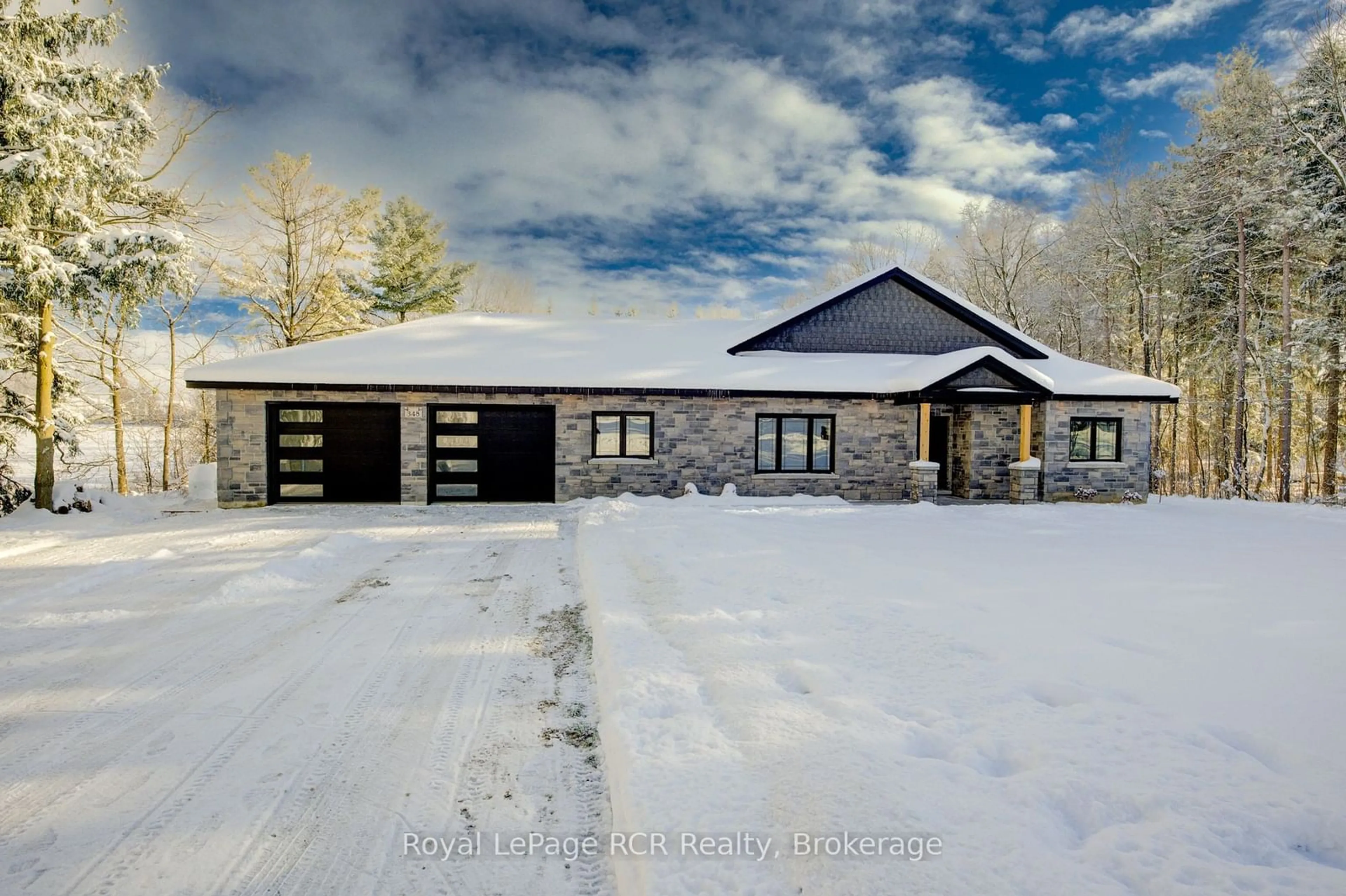 Frontside or backside of a home, cottage for 348 Augusta St, West Grey Ontario N0G 1C0