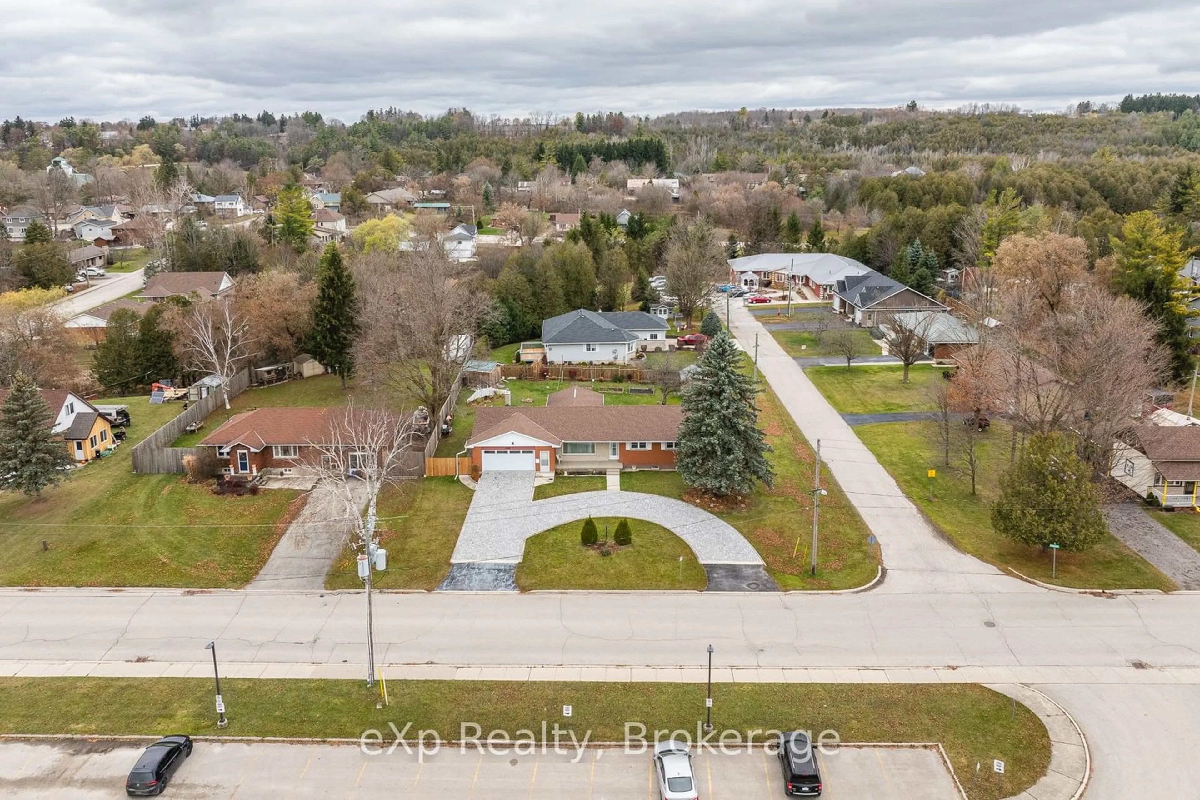 Frontside or backside of a home, the street view for 490 Saddler St, West Grey Ontario N0G 1R0