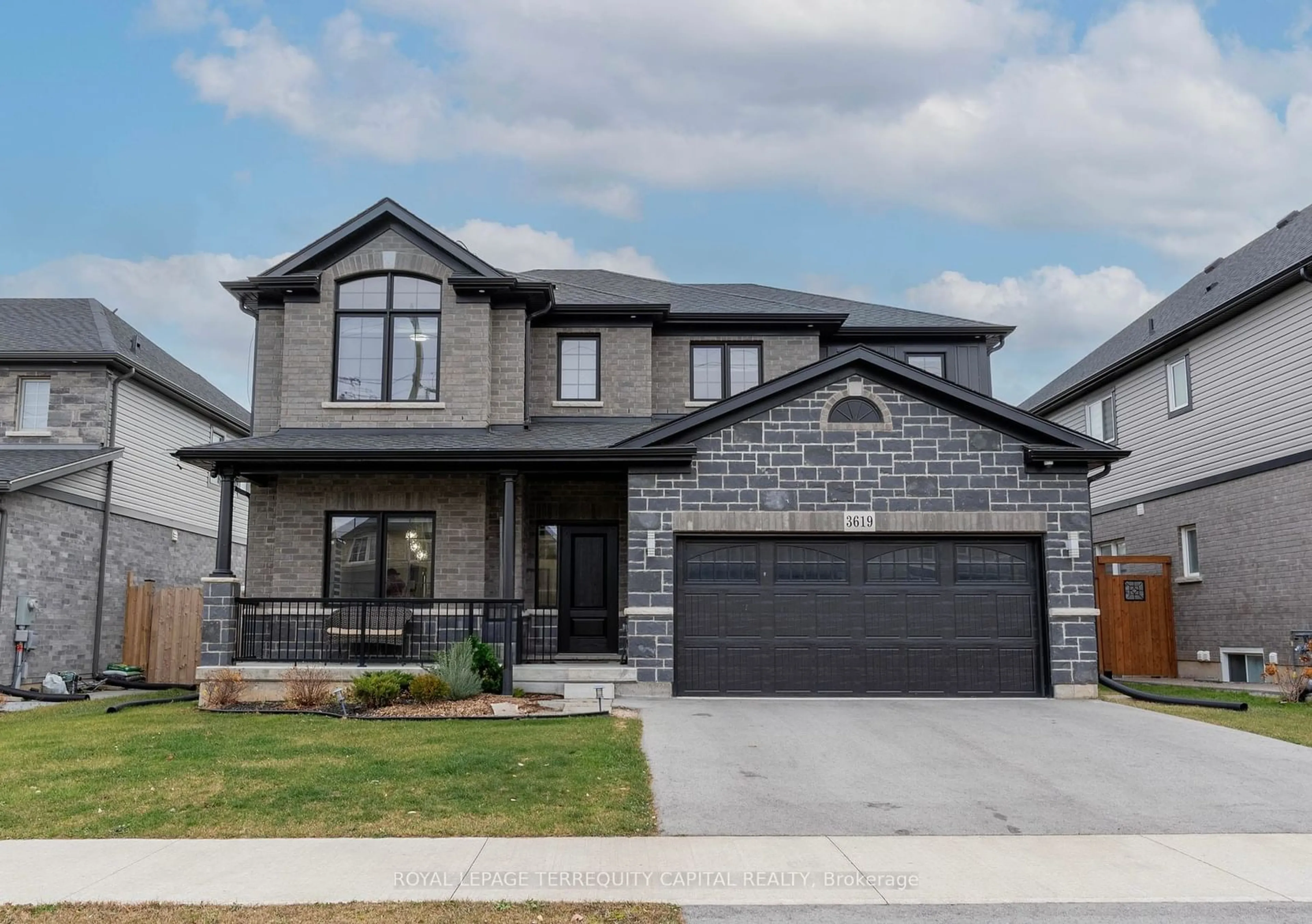 Frontside or backside of a home, the street view for 3619 Thunder Bay Rd, Fort Erie Ontario L0S 1N0