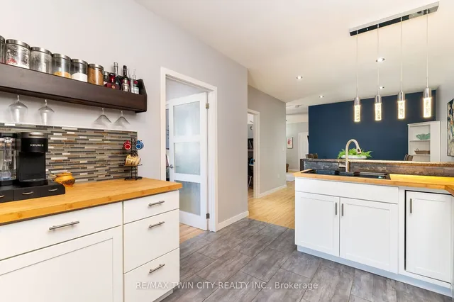 Additional property image - 608 Upper James St