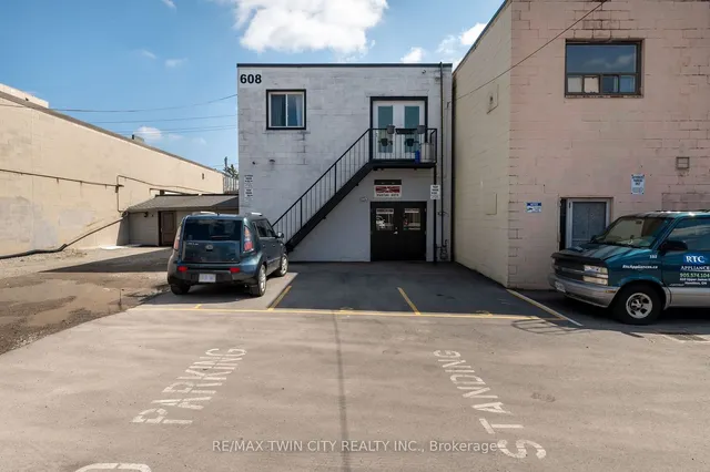 Additional property image - 608 Upper James St