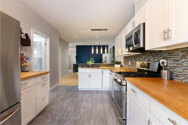 Additional property image - 608 Upper James St