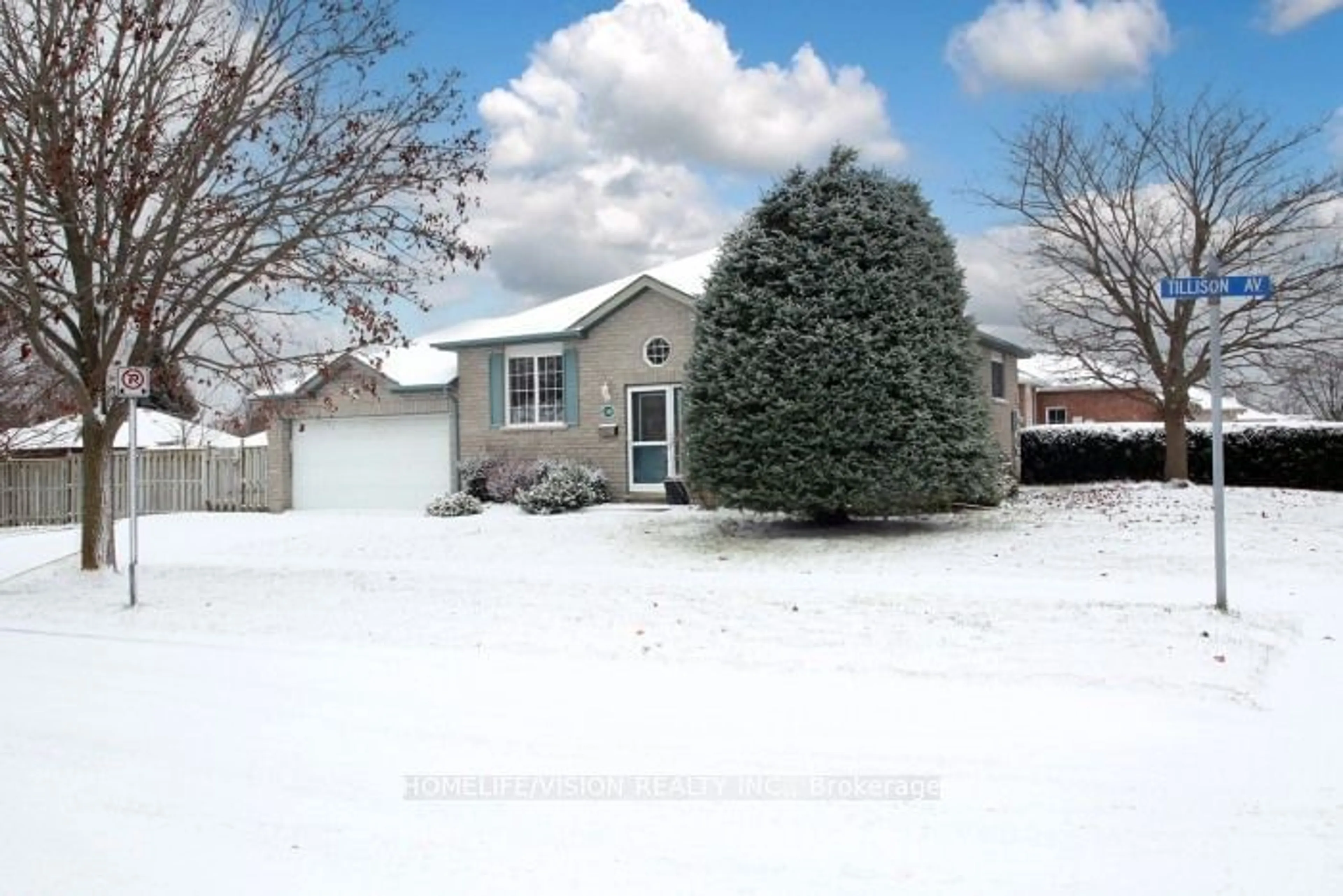 Frontside or backside of a home, the street view for 1105 Tillison Ave, Cobourg Ontario K9A 5N4