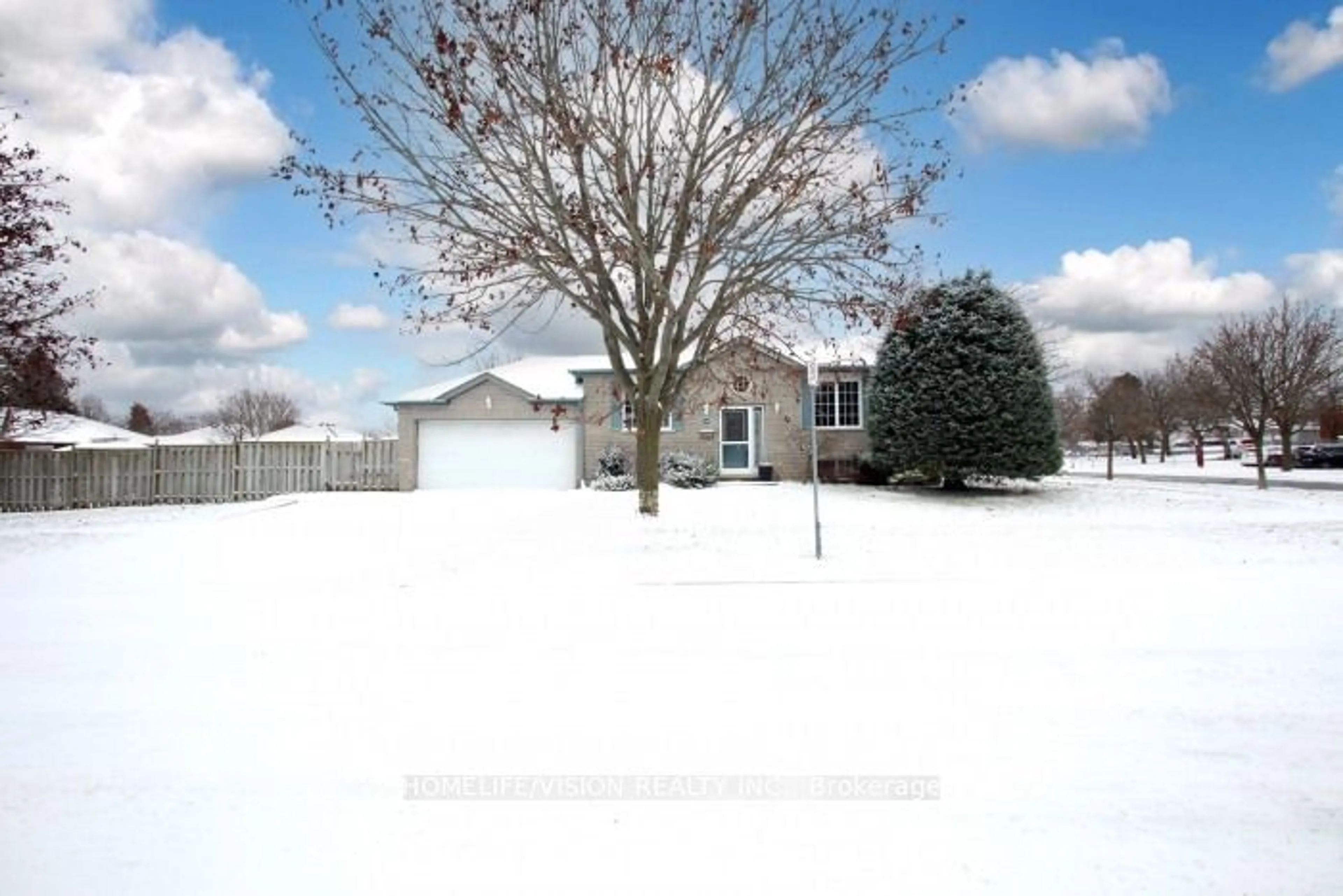 Frontside or backside of a home, the street view for 1105 Tillison Ave, Cobourg Ontario K9A 5N4