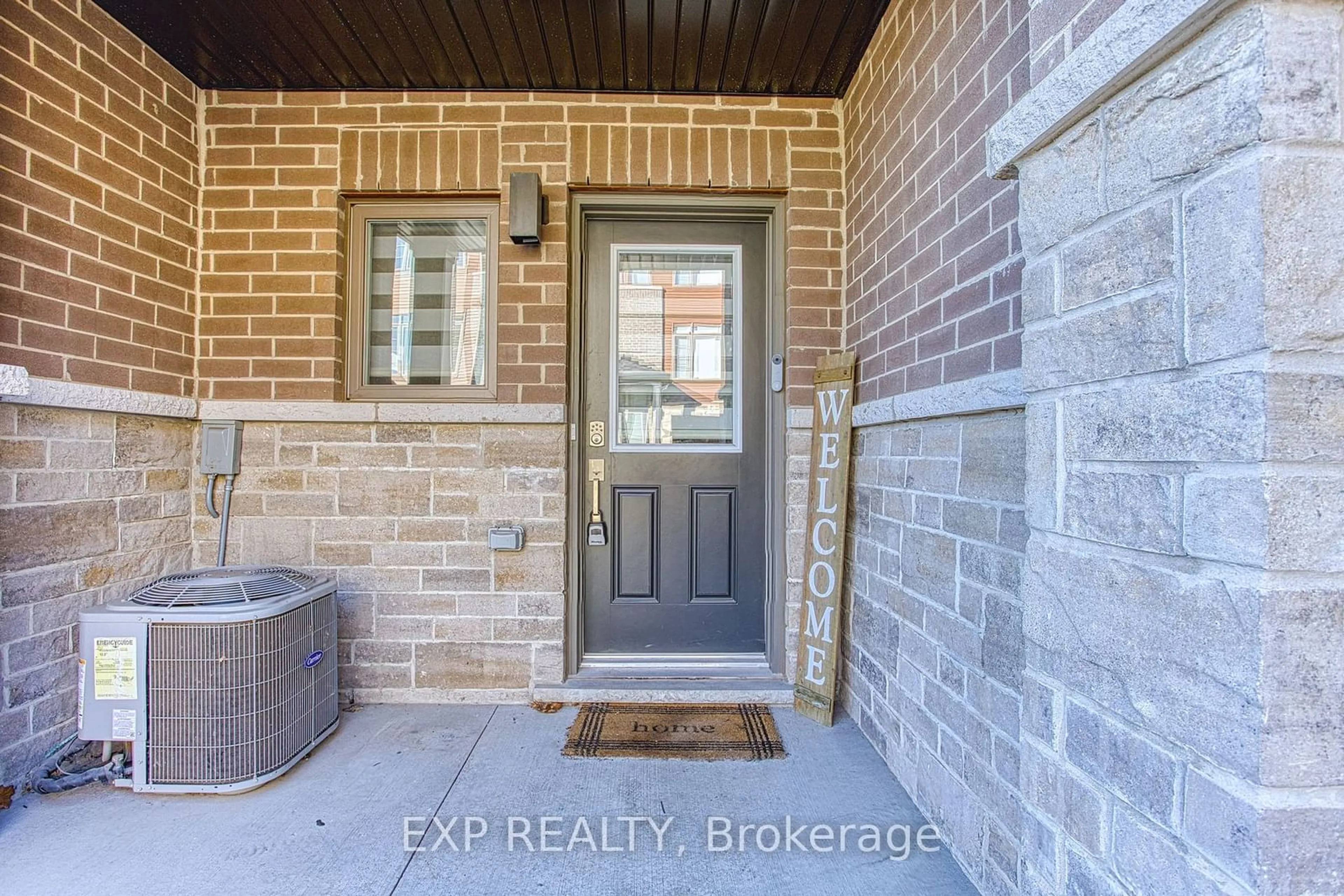 Indoor entryway, ceramic floors for 575 Woodward Ave #59, Hamilton Ontario L8H 6P2