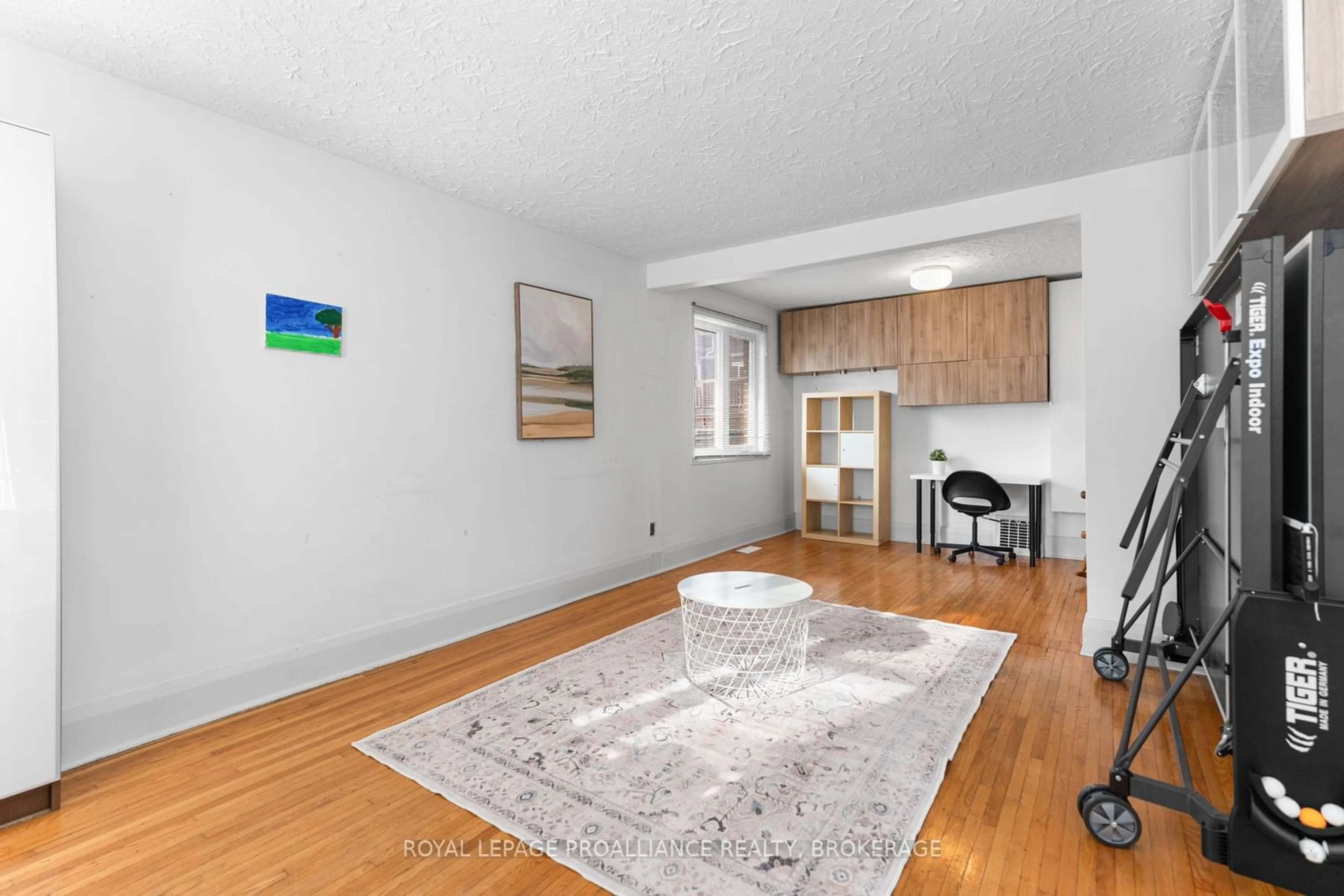 Living room, wood floors for 205 Adelaide St, Kingston Ontario K7K 1Y6