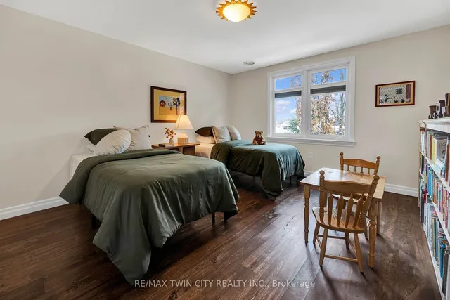 Additional property image - 7 Huntley Cres
