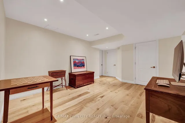 Additional property image - 7 Huntley Cres