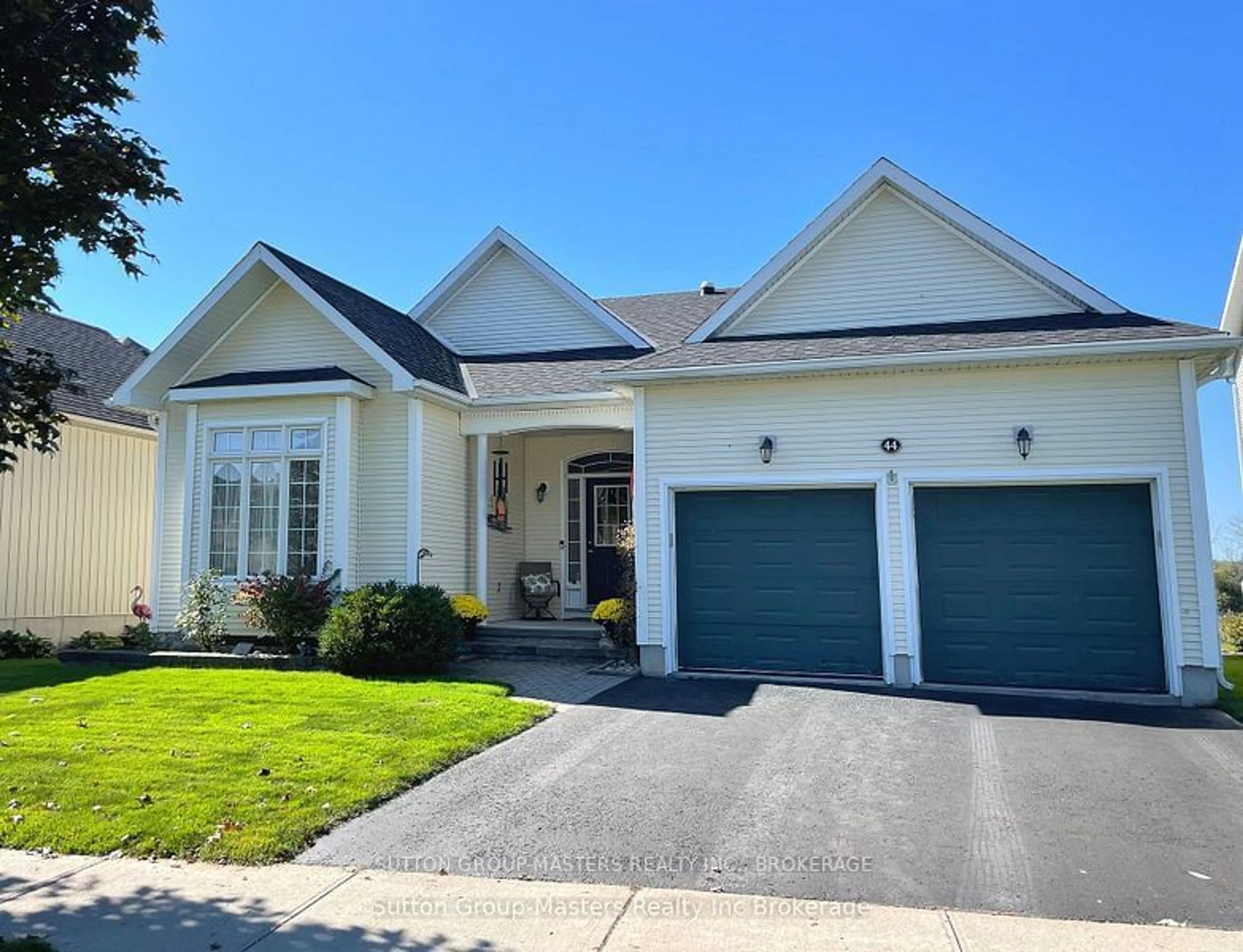 Frontside or backside of a home, cottage for 44 Country Club Dr, Loyalist Ontario K0H 1G0