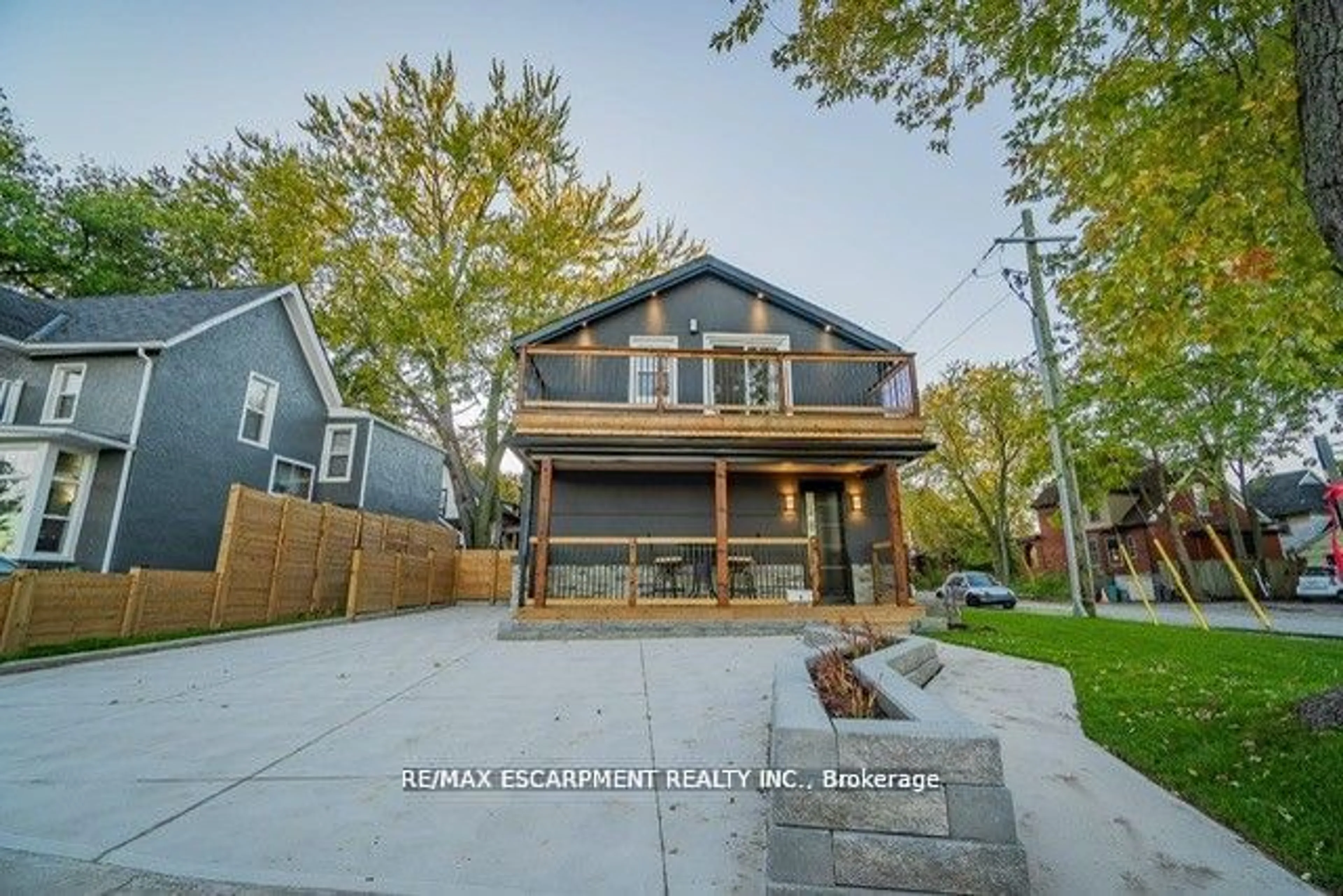 Frontside or backside of a home, cottage for 4733 River Rd, Niagara Falls Ontario L2E 3G3