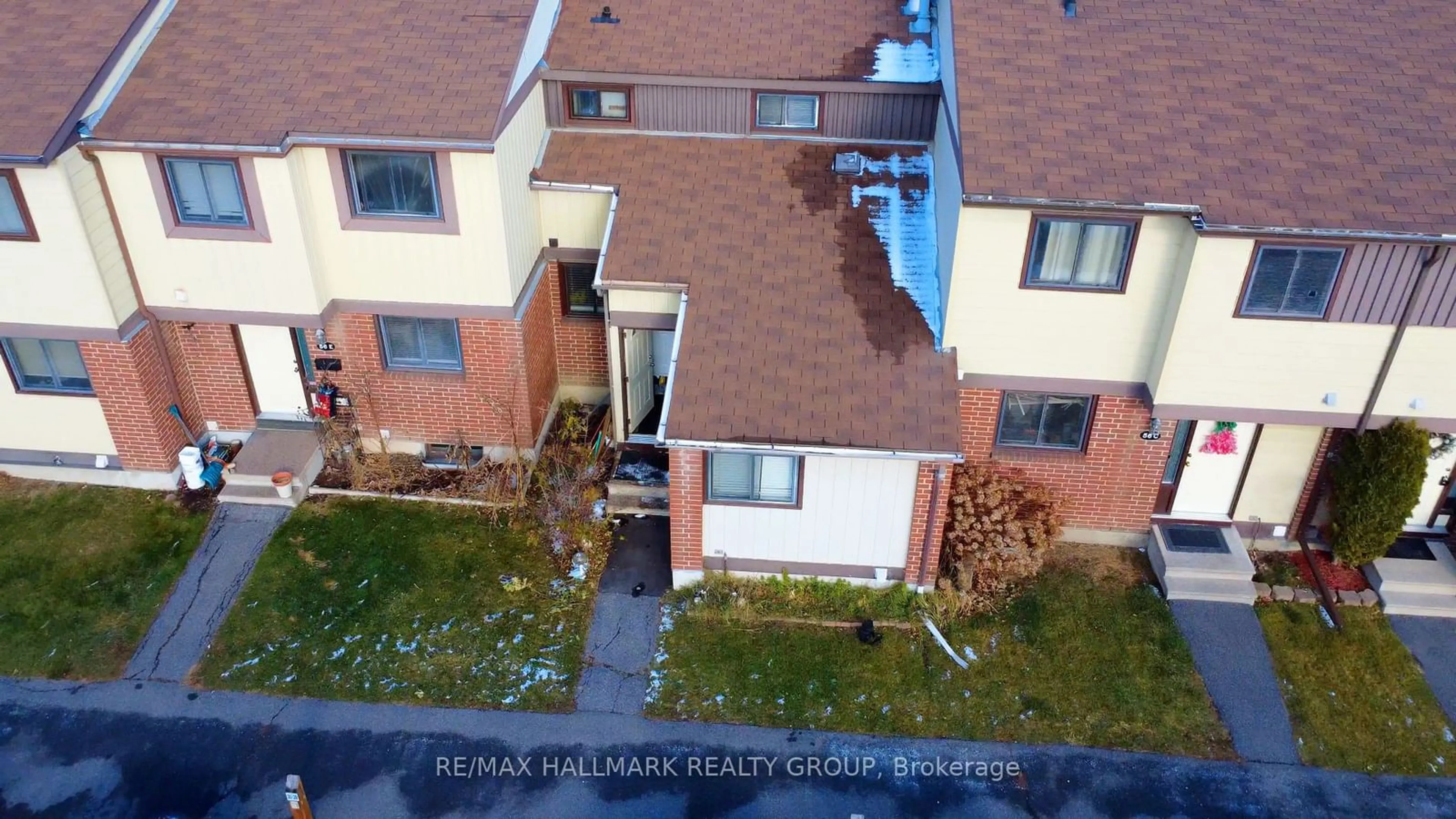 A pic from exterior of the house or condo, the street view for 56D Foxfield Dr #29, Barrhaven Ontario K2J 1P7