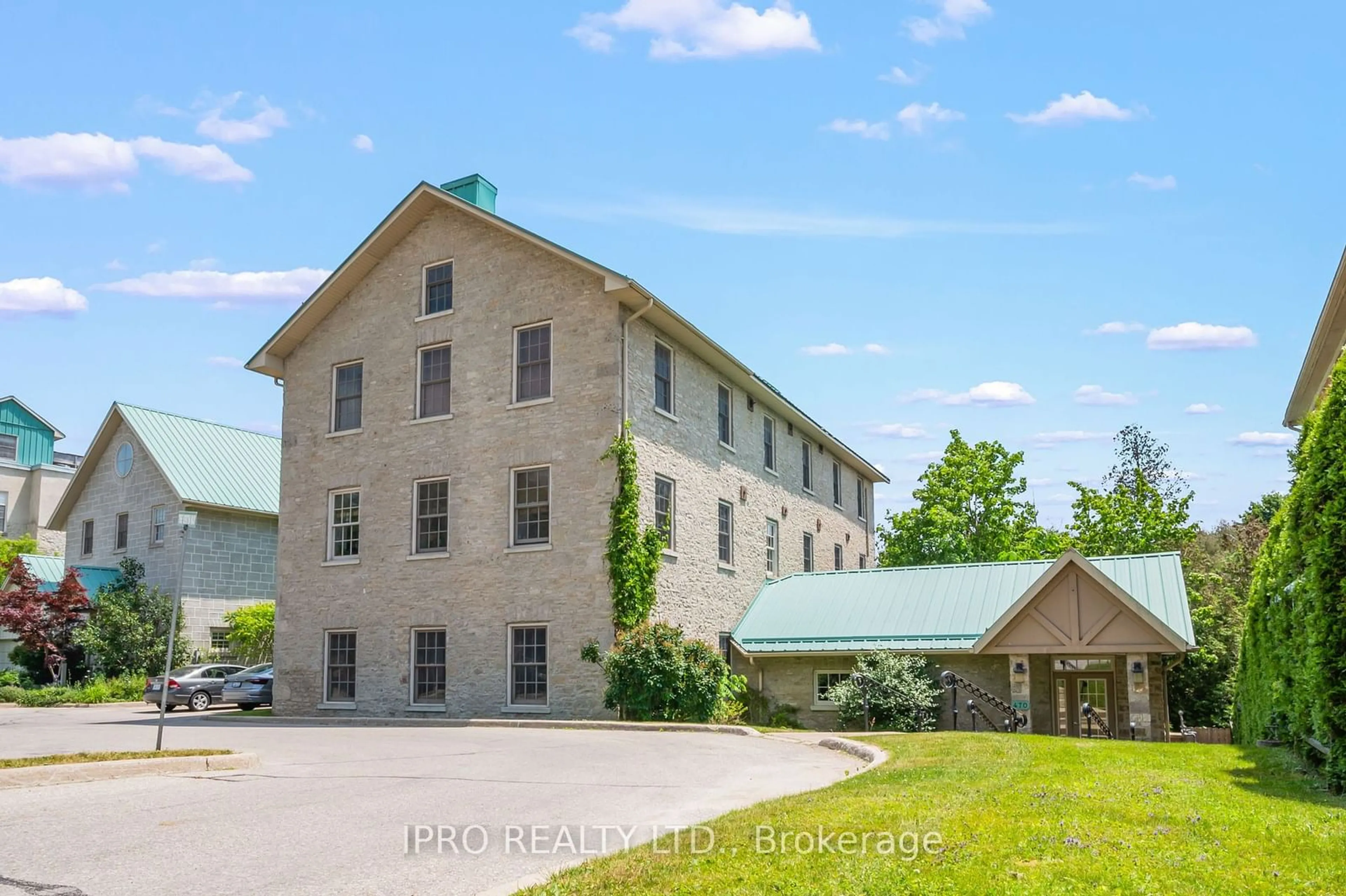 A pic from exterior of the house or condo, the front or back of building for 470 ST Andrew St #201, Centre Wellington Ontario N1M 1R5