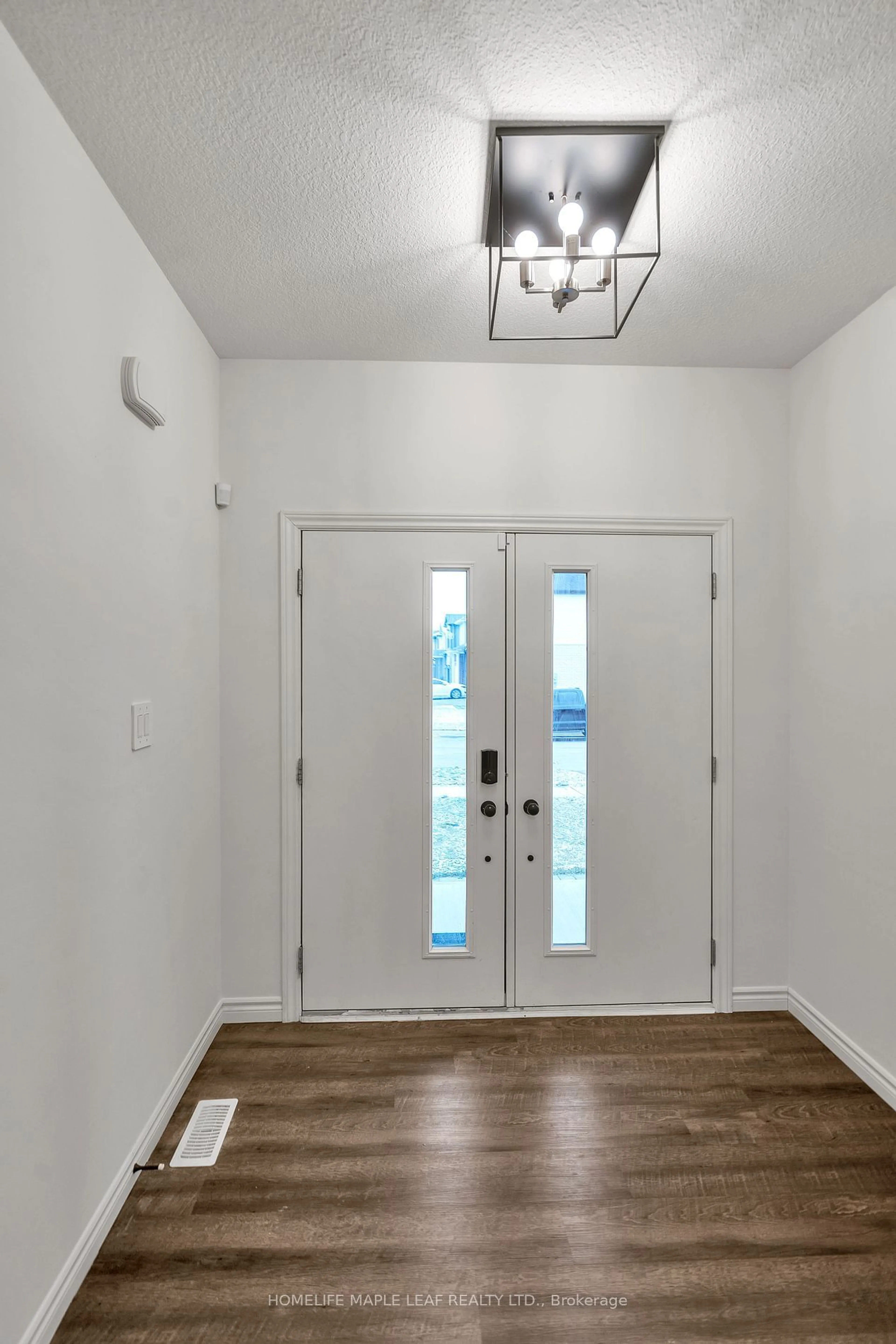 Indoor entryway, wood floors for 235 Byers St, London Ontario N6L 0J2