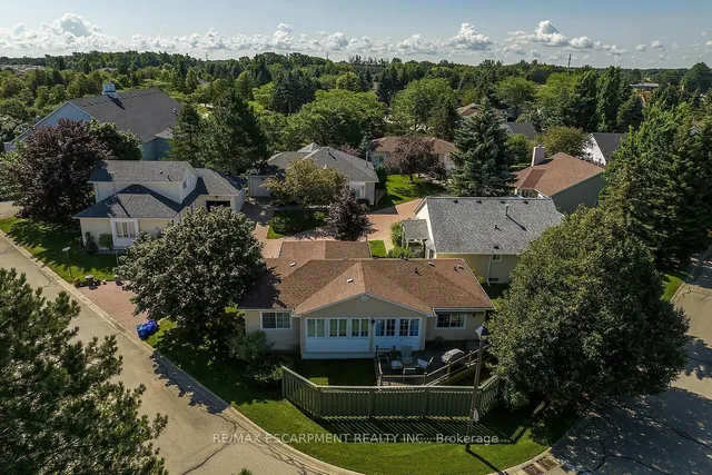 Additional property image - 376 SILVERBIRCH Blvd