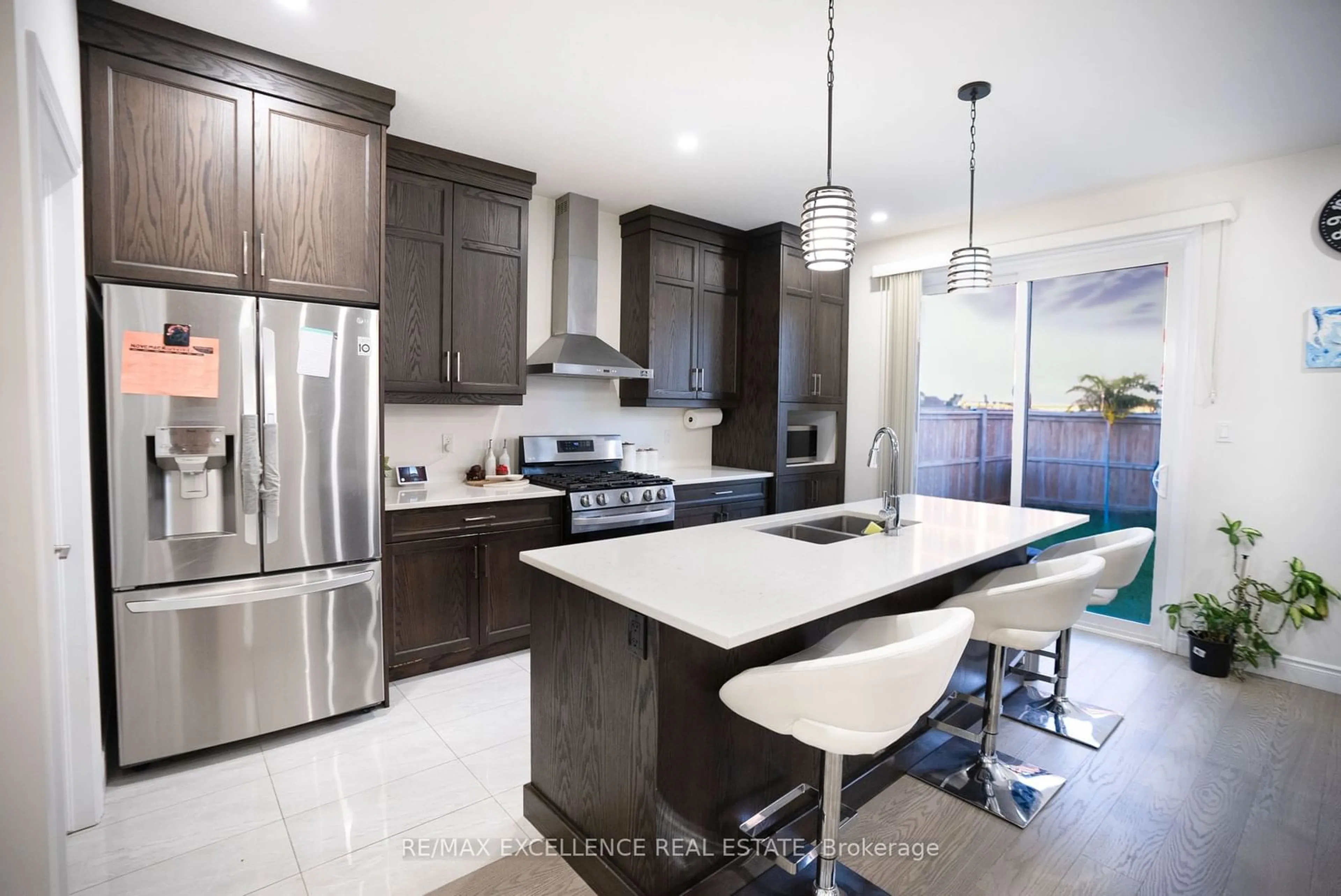 Contemporary kitchen, wood floors, mountain for 3084 TILLMANN Rd, London Ontario N6P 0B8