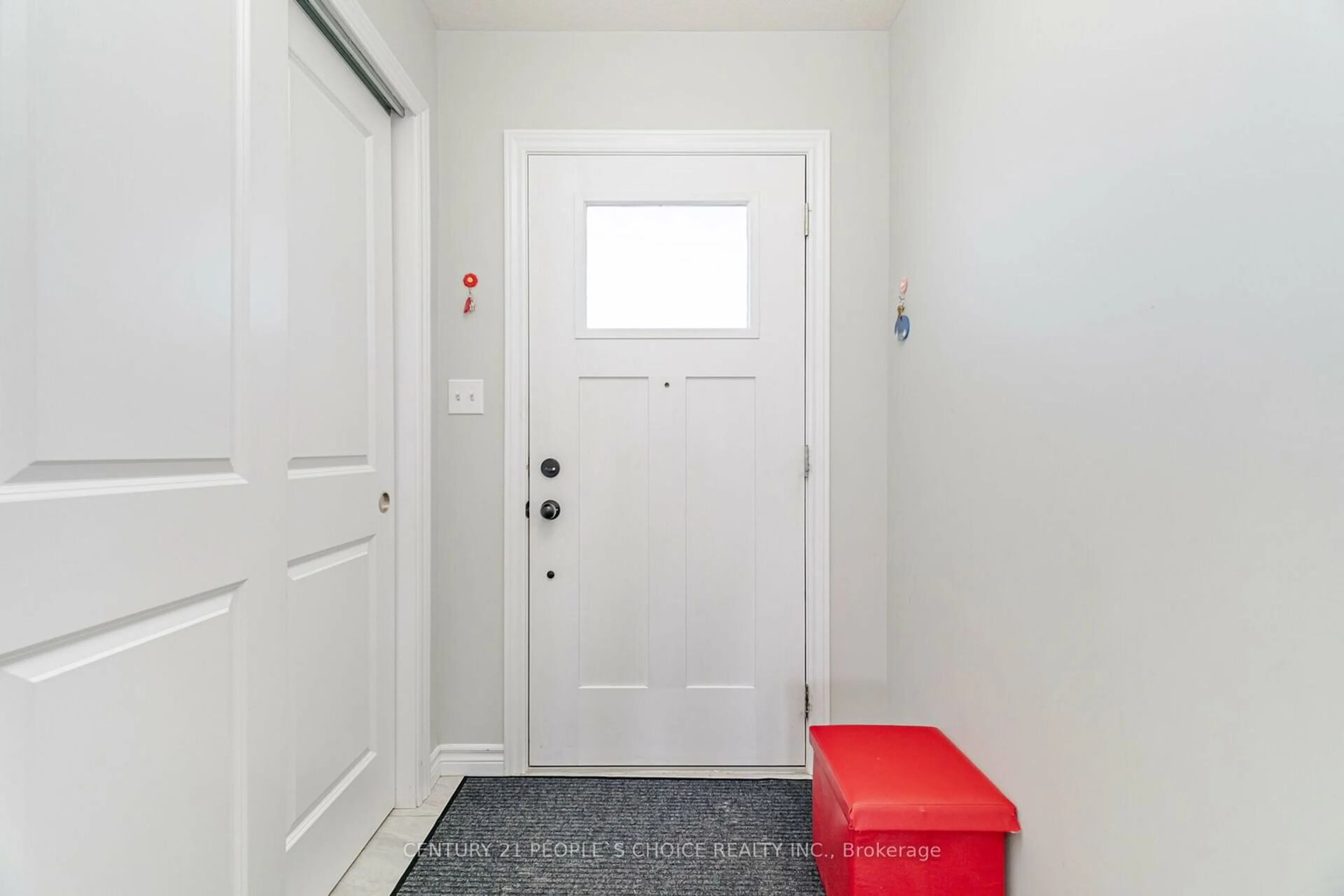 Indoor entryway, not visible floor for 135 Hollybrook Tr, Kitchener Ontario N2R 0P1