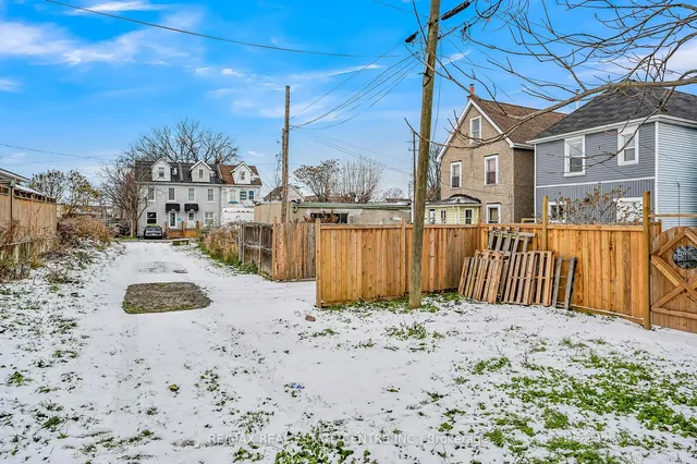 Additional image 36 of 14 Keith St