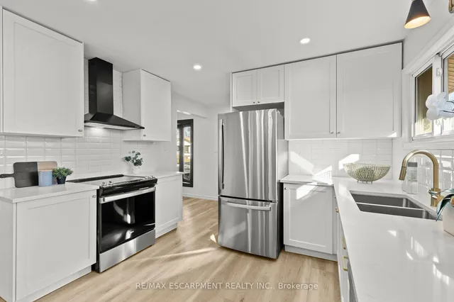 Additional property image - 20 Burfield Ave