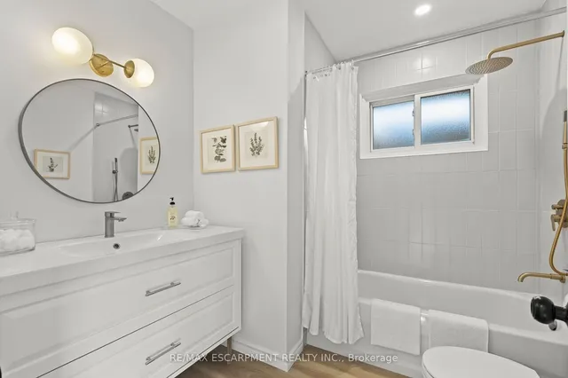 Additional property image - 20 Burfield Ave