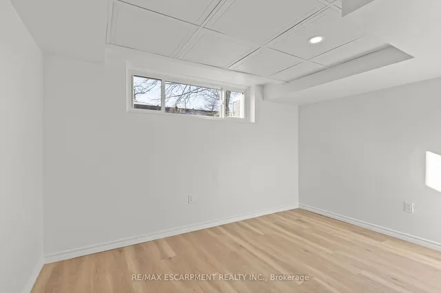 Additional property image - 20 Burfield Ave