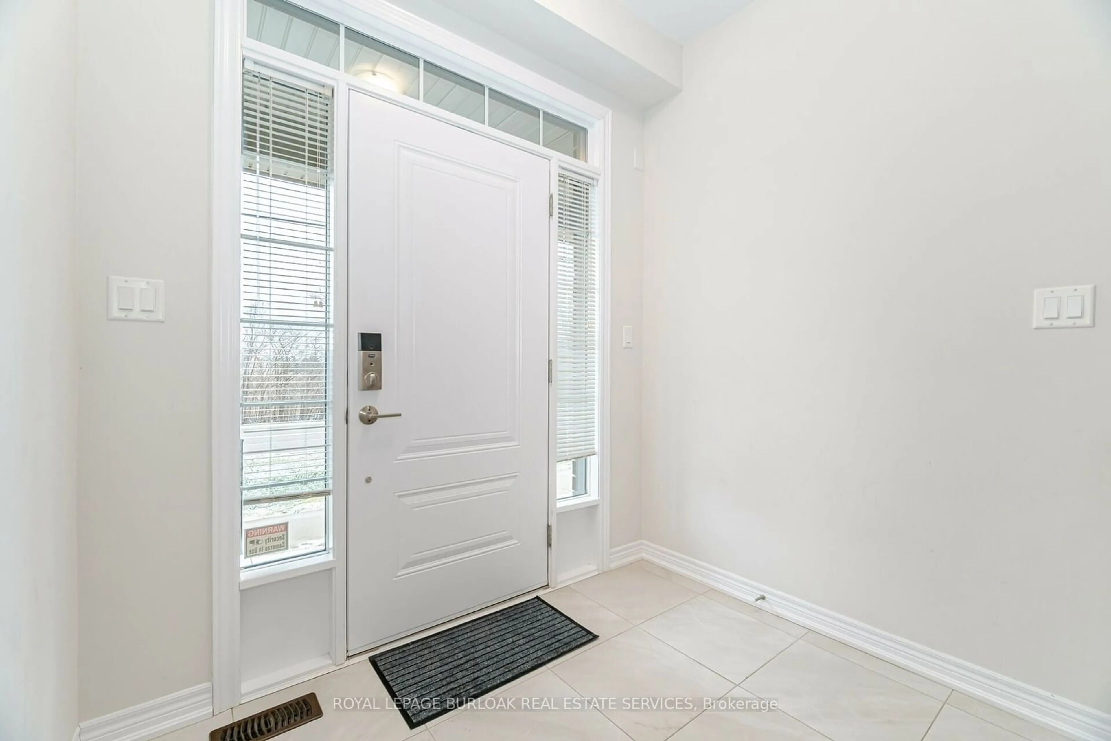 Indoor entryway, not visible floor for 288 Glover Rd #9, Hamilton Ontario L8E 5H6