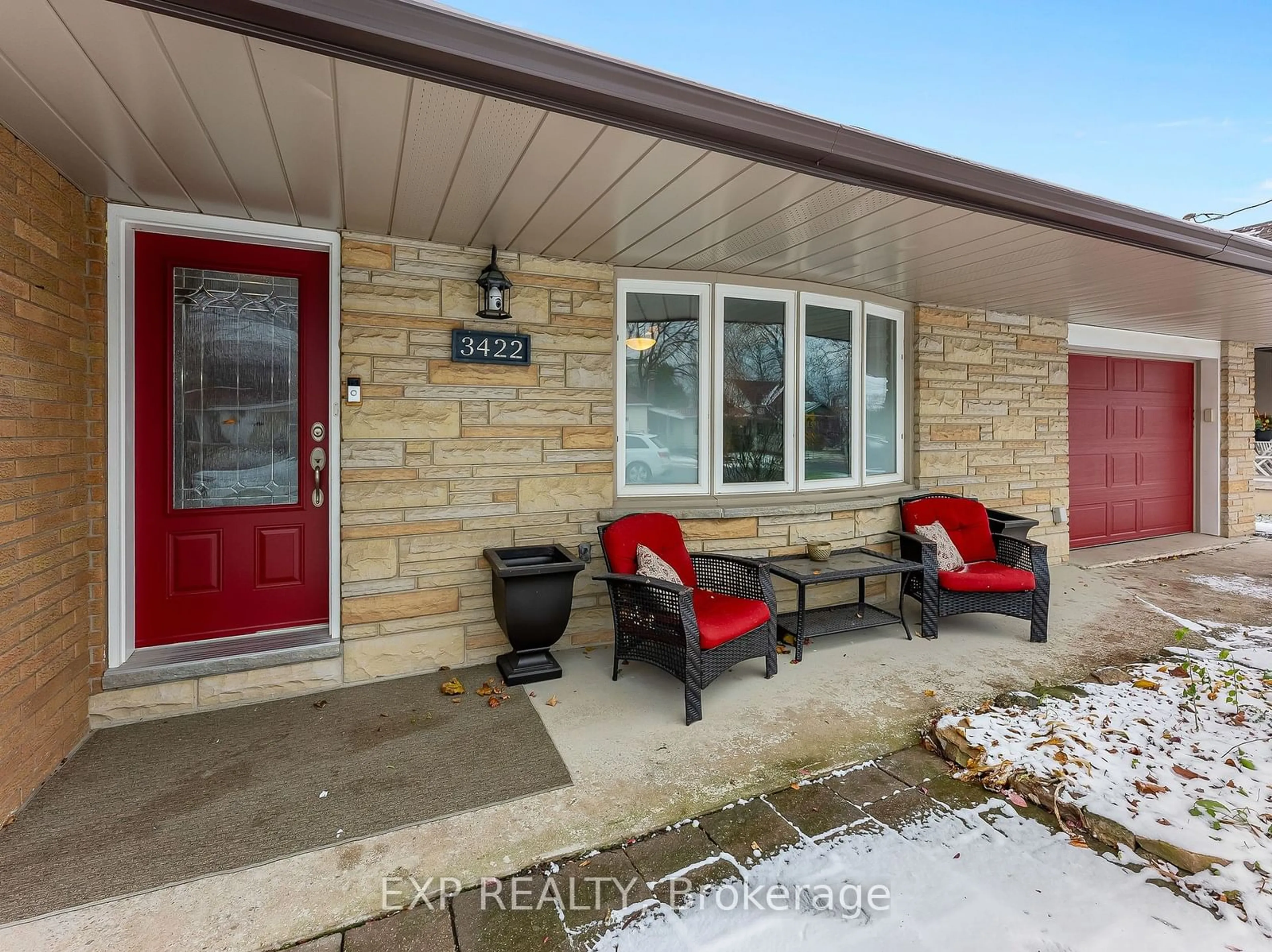 A pic from exterior of the house or condo, the street view for 3422 Rittenhouse Rd, Lincoln Ontario L0R 2C0