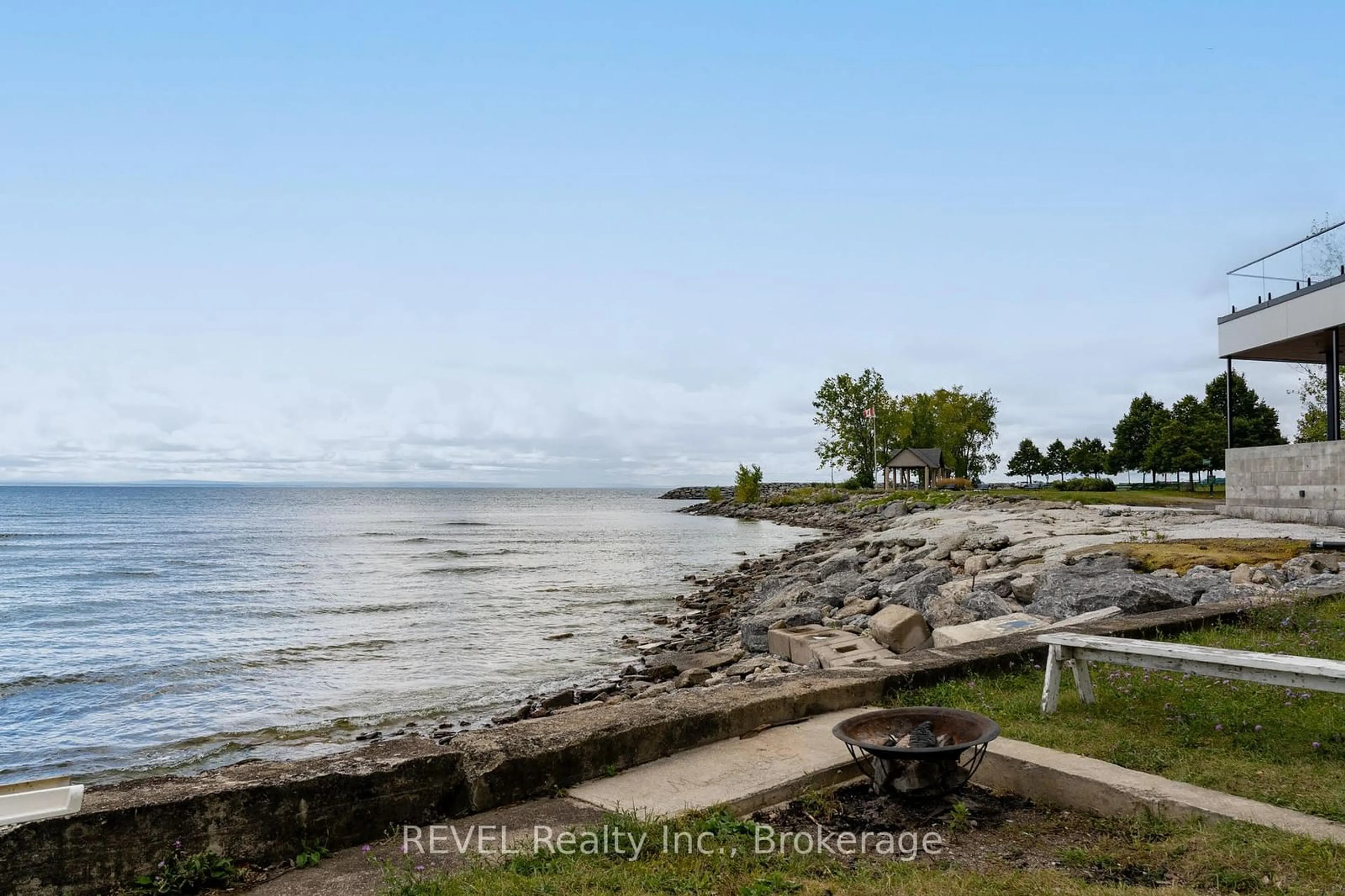 A pic from exterior of the house or condo, lake for 3819 Terrace Lane, Fort Erie Ontario L0S 1B0