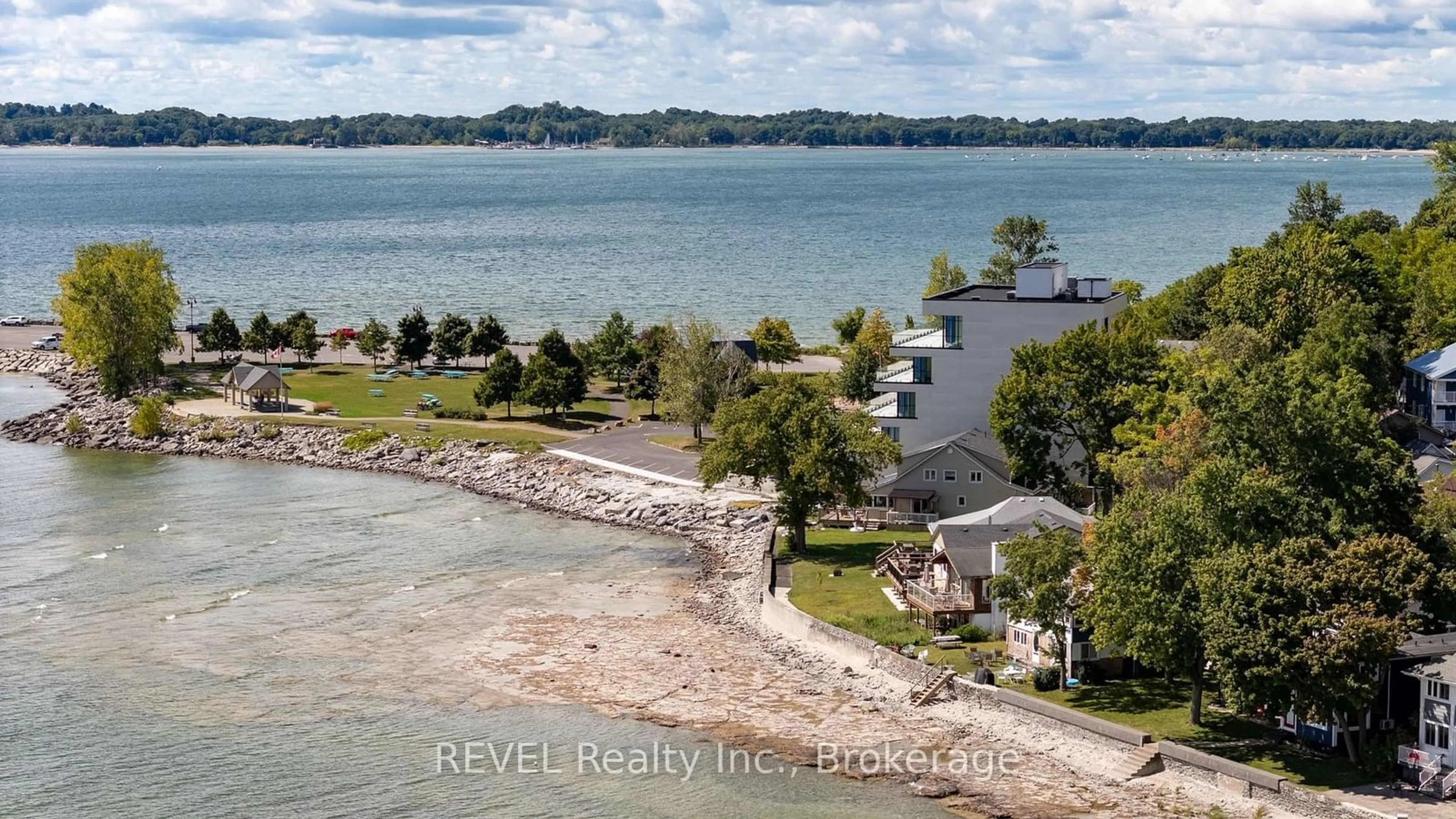 A pic from exterior of the house or condo, cottage for 3819 Terrace Lane, Fort Erie Ontario L0S 1B0