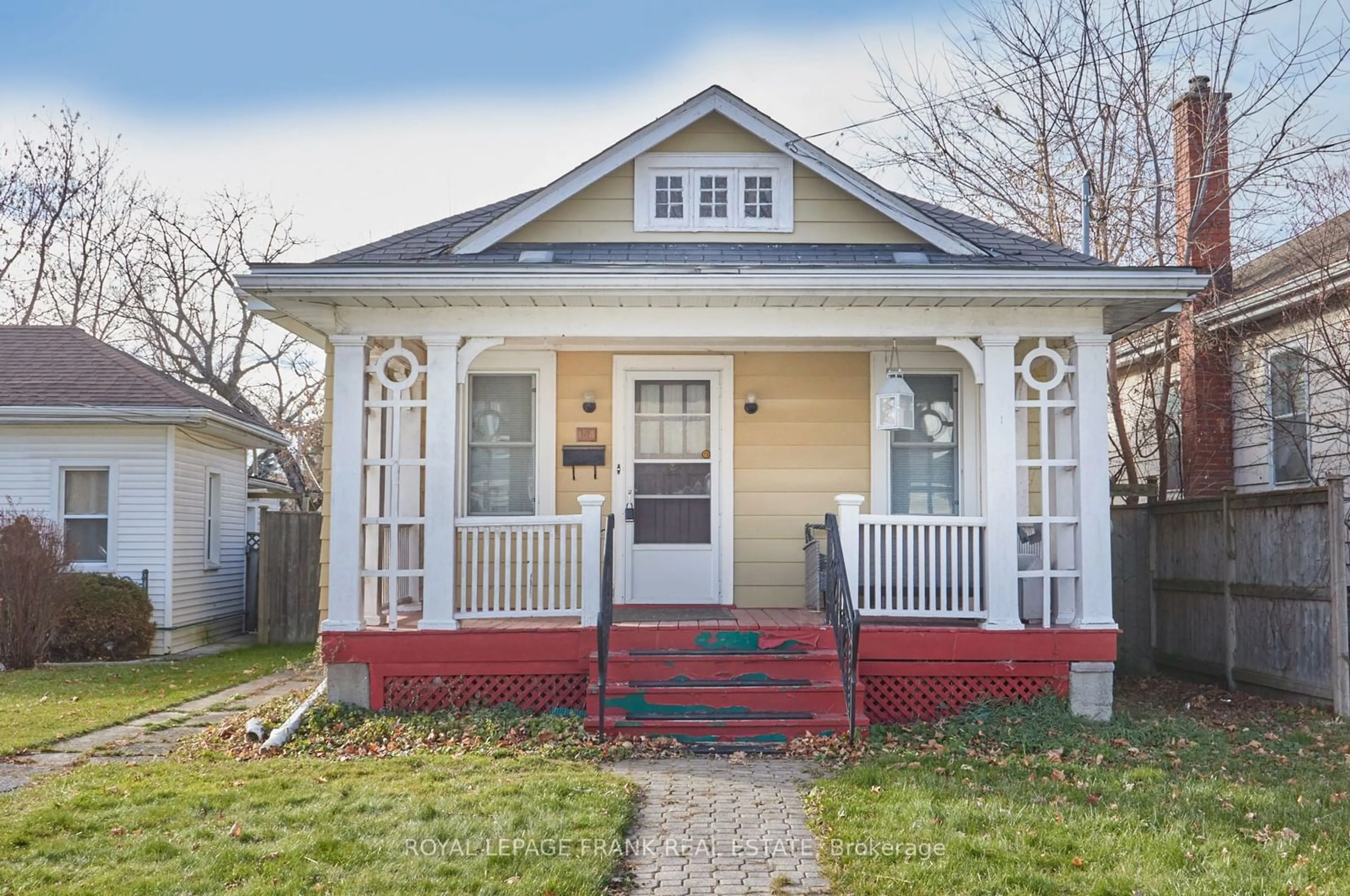 Frontside or backside of a home, cottage for 154 Burnham St, Belleville Ontario K8N 3R9