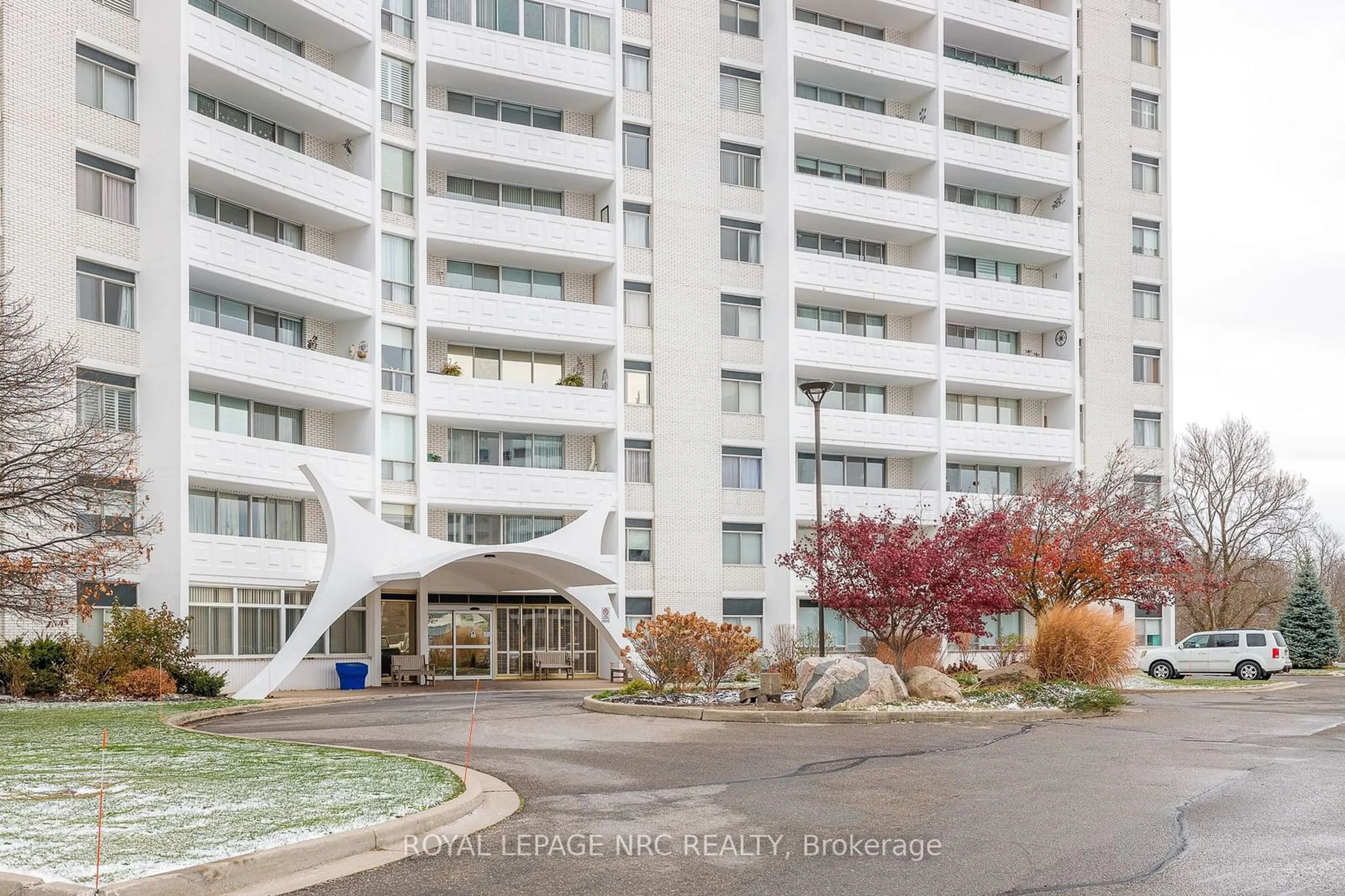 A pic from exterior of the house or condo, the street view for 15 TOWERING HEIGHTS Blvd #1006, St. Catharines Ontario L2T 3G7