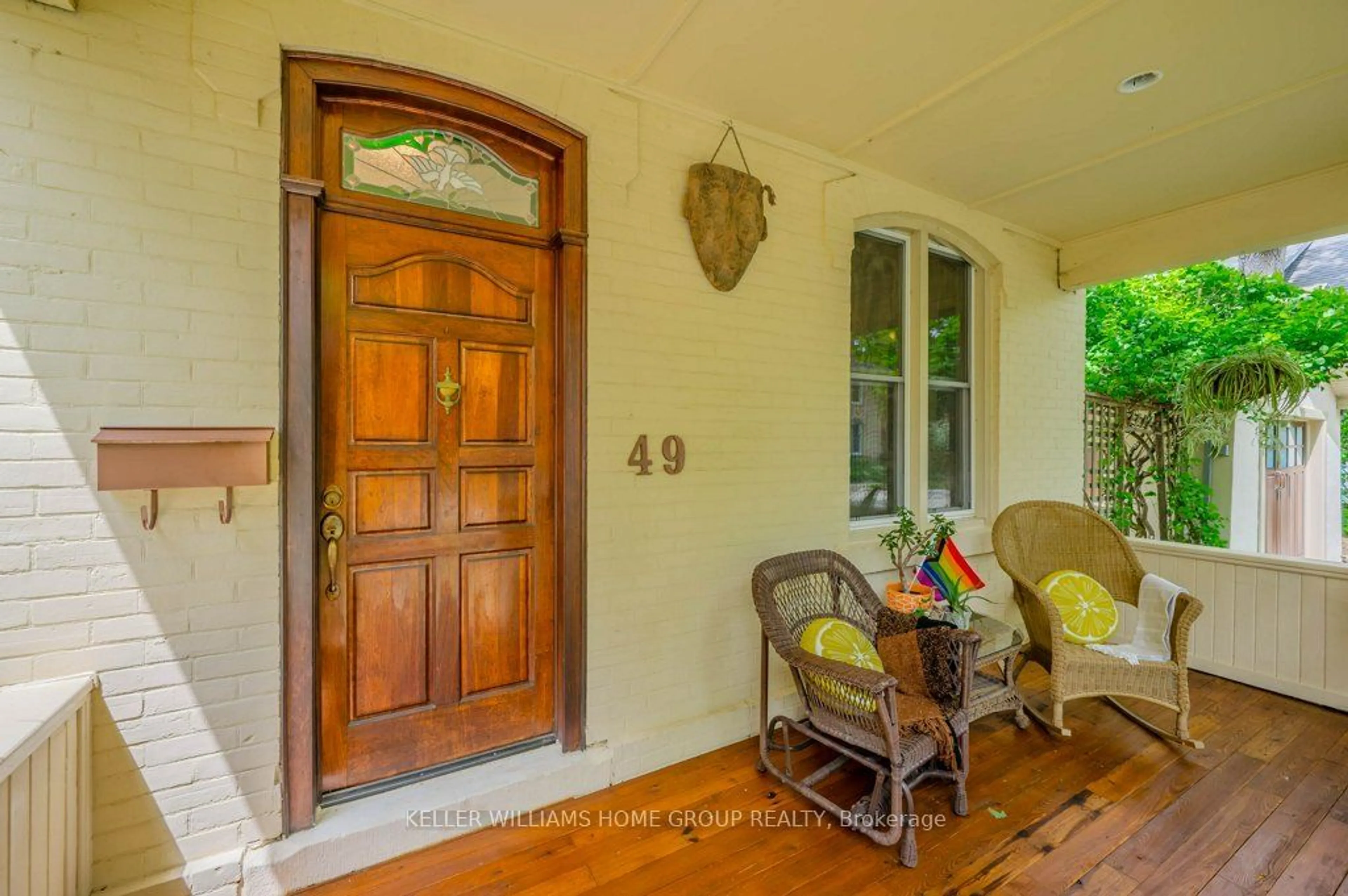 Indoor entryway, wood floors for 49 Mctague St, Guelph Ontario N1H 2A7