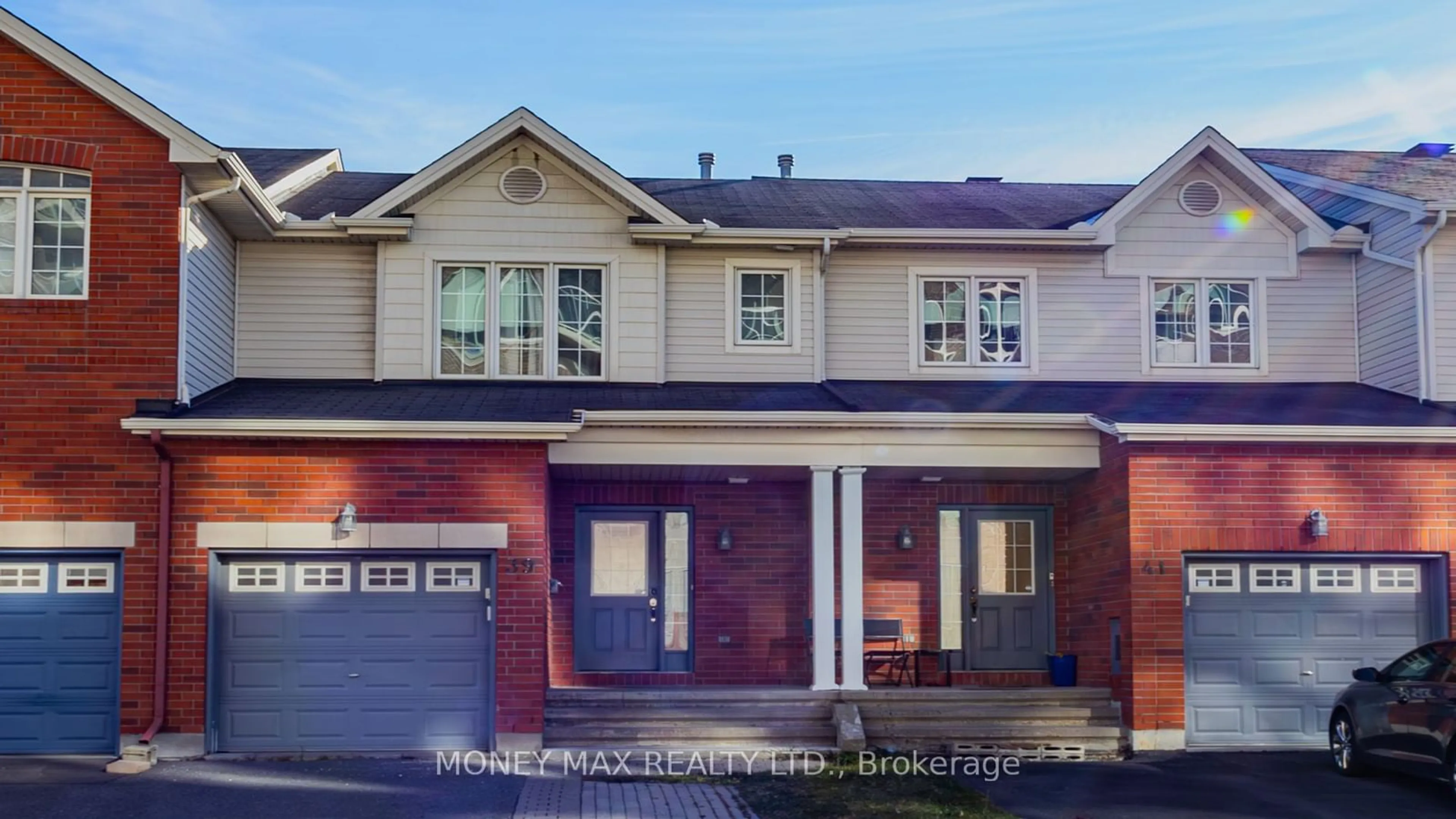 A pic from exterior of the house or condo, the street view for 39 Chesapeake Cres, Barrhaven Ontario K2J 0L5