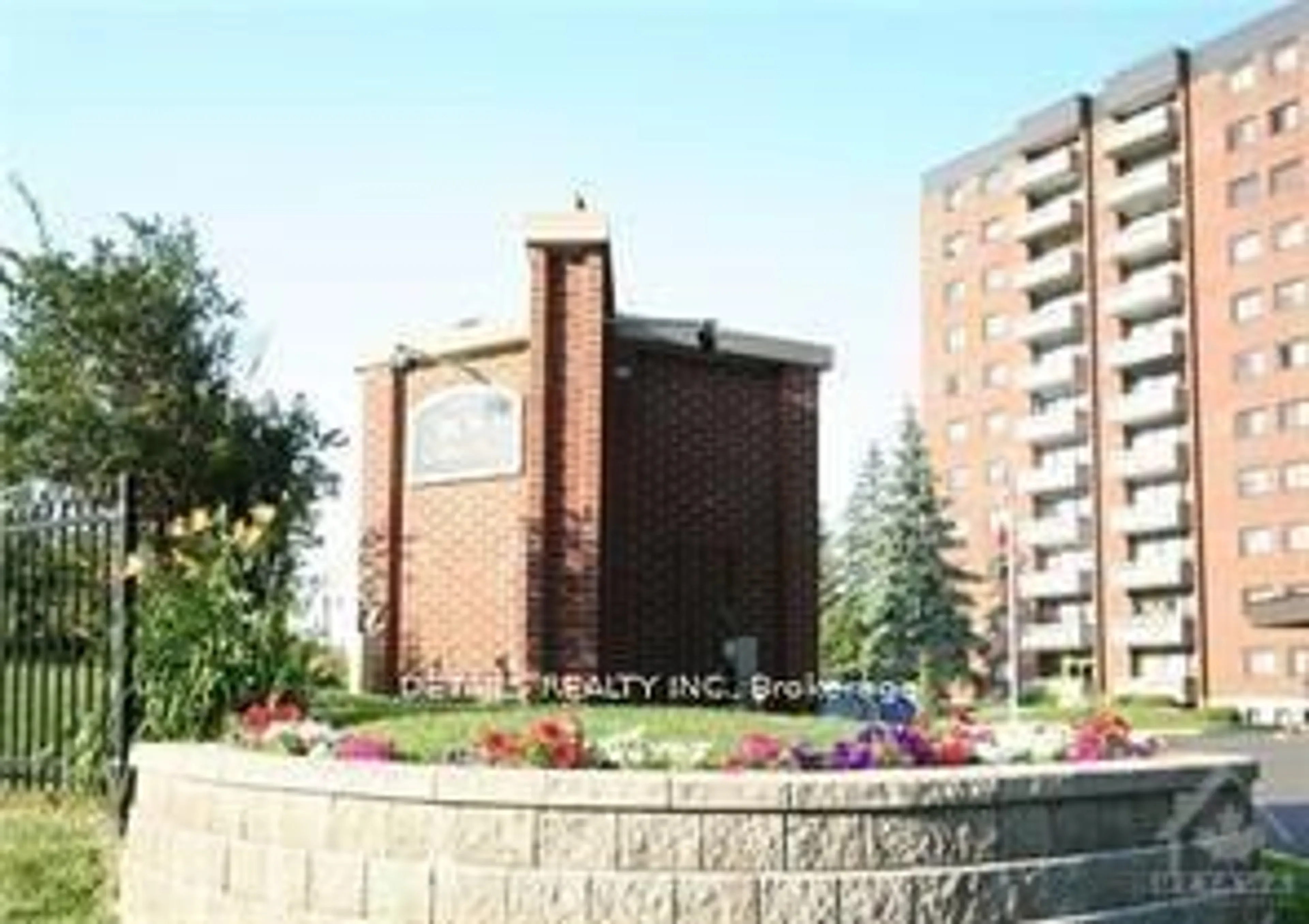 A pic from exterior of the house or condo, the front or back of building for 3100 CARLING Ave #1004, Crystal Bay - Rocky Point - Bayshore Ontario K2B 6J6