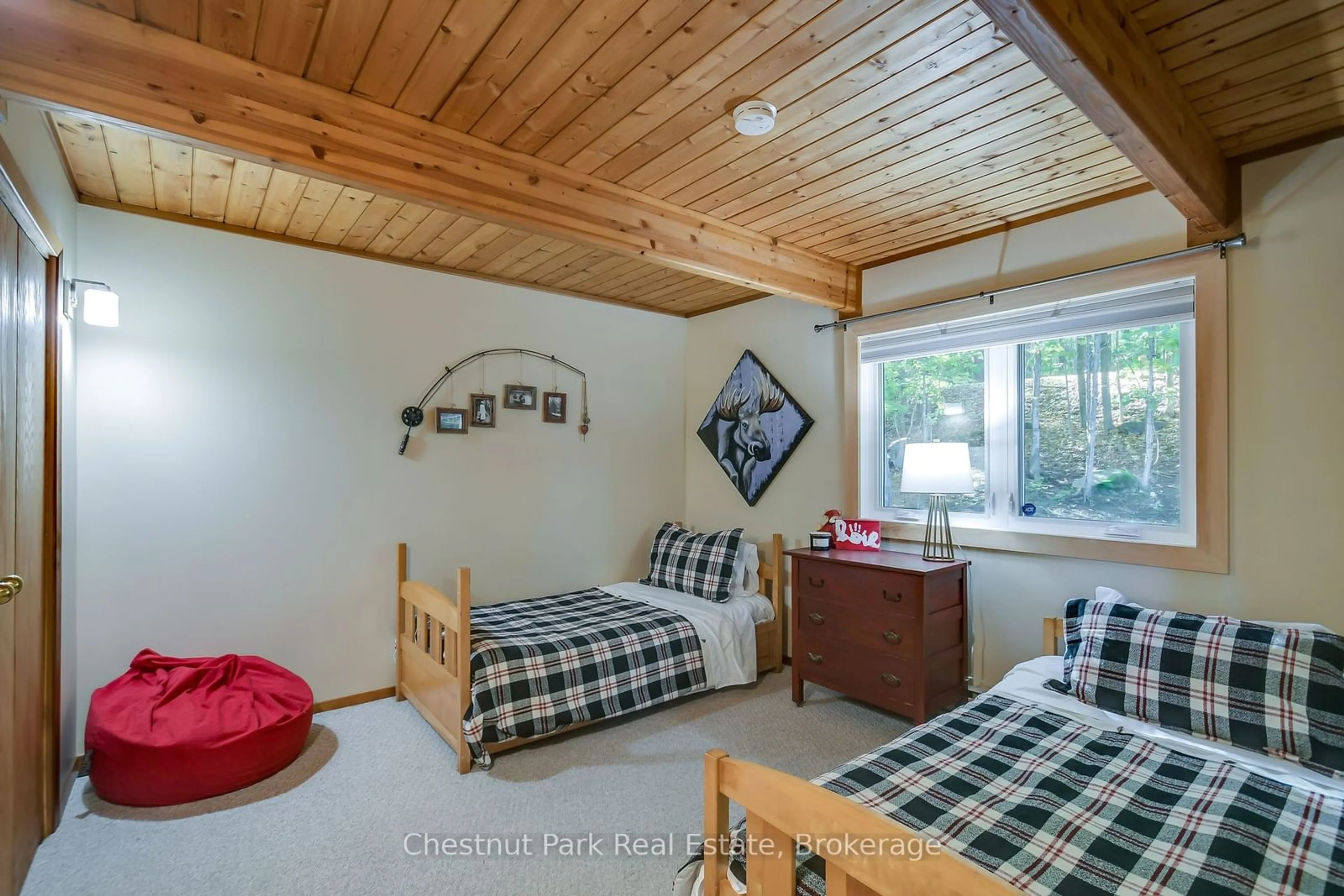 A pic of a room, wood floors for 1033 Point Ideal Rd, Lake of Bays Ontario P0A 1H0