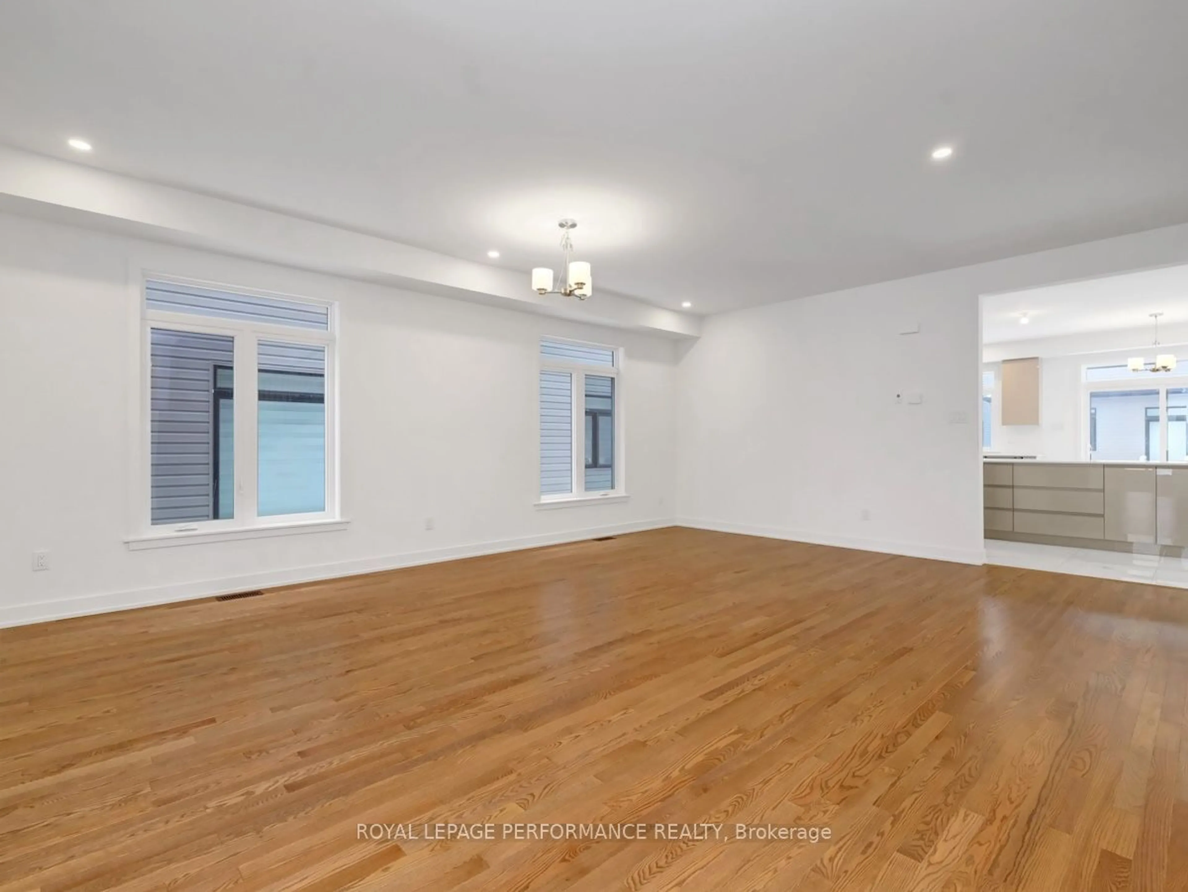 A pic of a room, wood floors for 444 Turmeric Crt, Stittsville - Munster - Richmond Ontario K2S 2X8