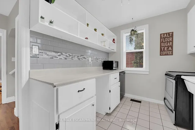 Additional property image - 124 EAST 43RD St