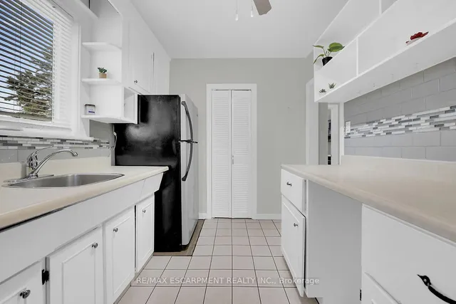 Additional property image - 124 EAST 43RD St