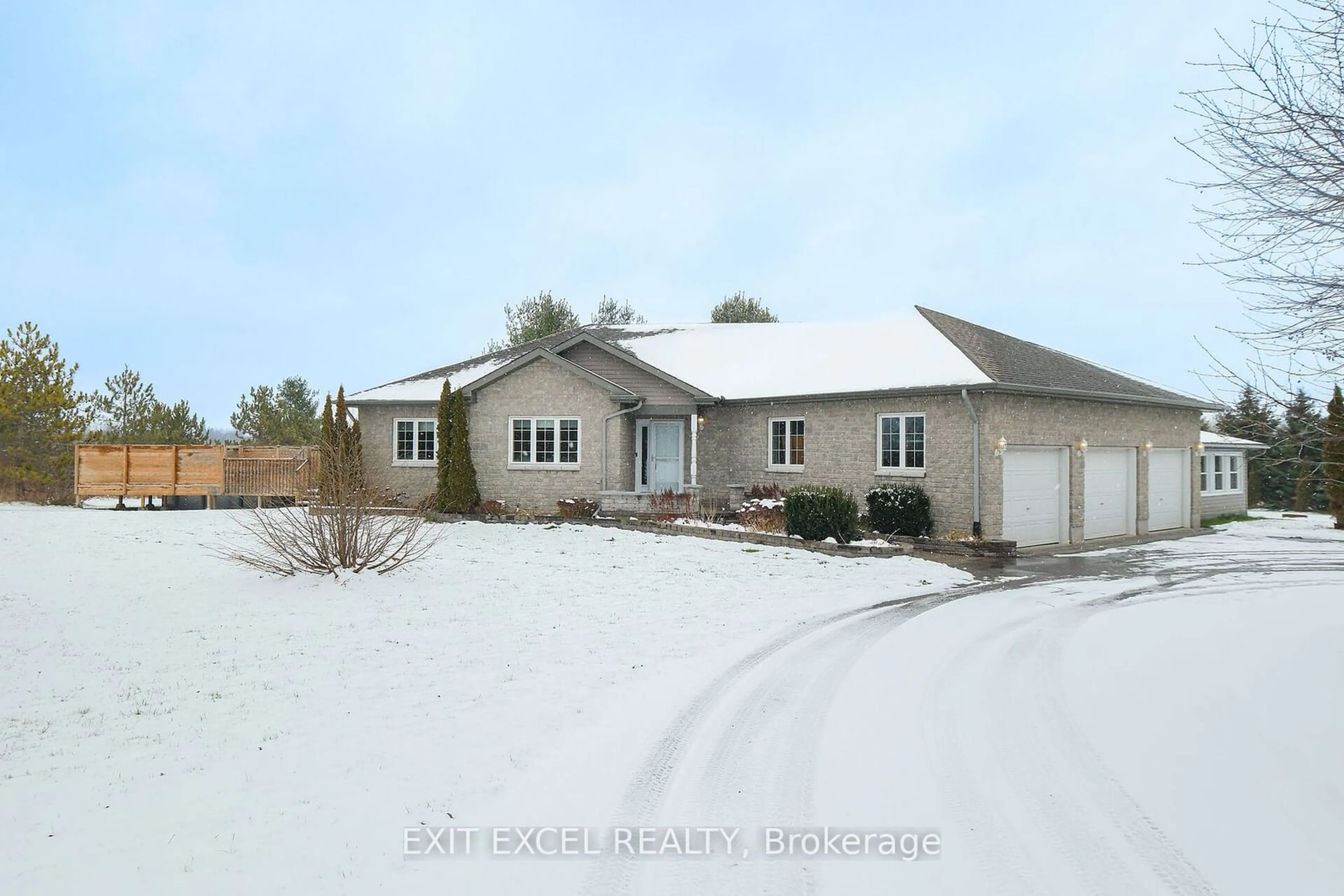 A pic from outside/outdoor area/front of a property/back of a property/a pic from drone, street for 3235 Blanchfield Rd, Greely - Metcalfe - Osgoode - Vernon and Area Ontario K0A 2W0