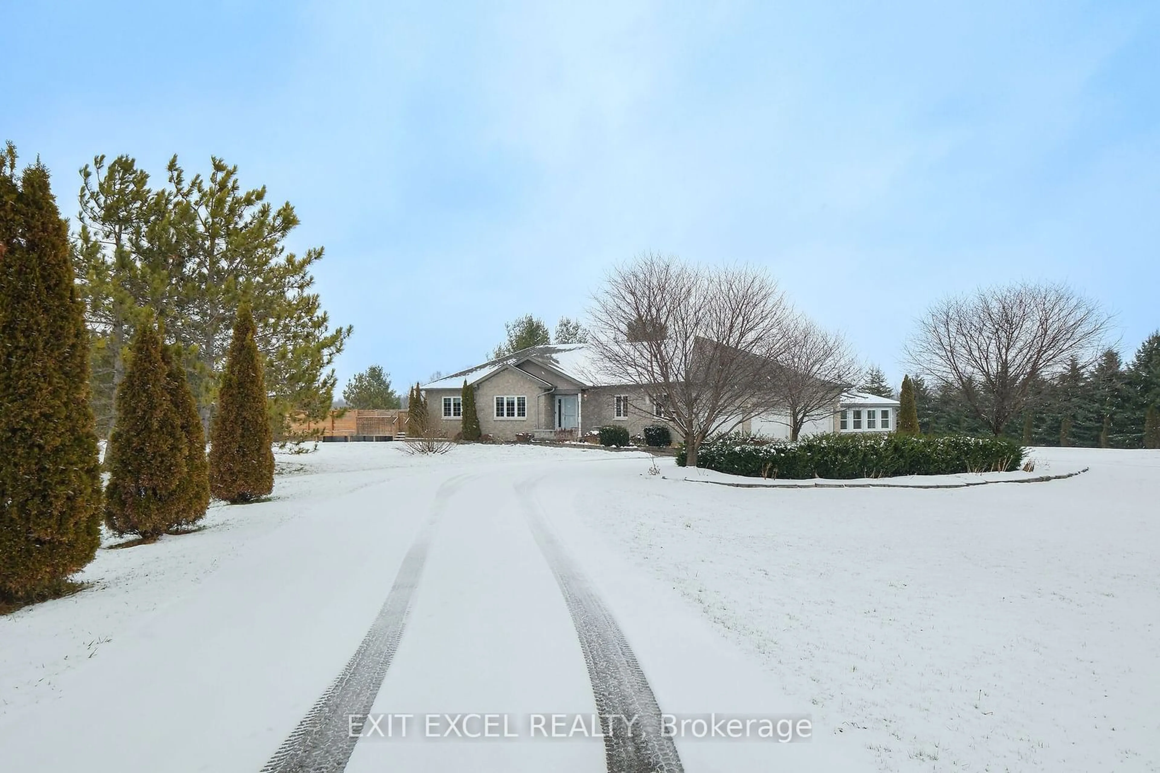 A pic from outside/outdoor area/front of a property/back of a property/a pic from drone, street for 3235 Blanchfield Rd, Greely - Metcalfe - Osgoode - Vernon and Area Ontario K0A 2W0