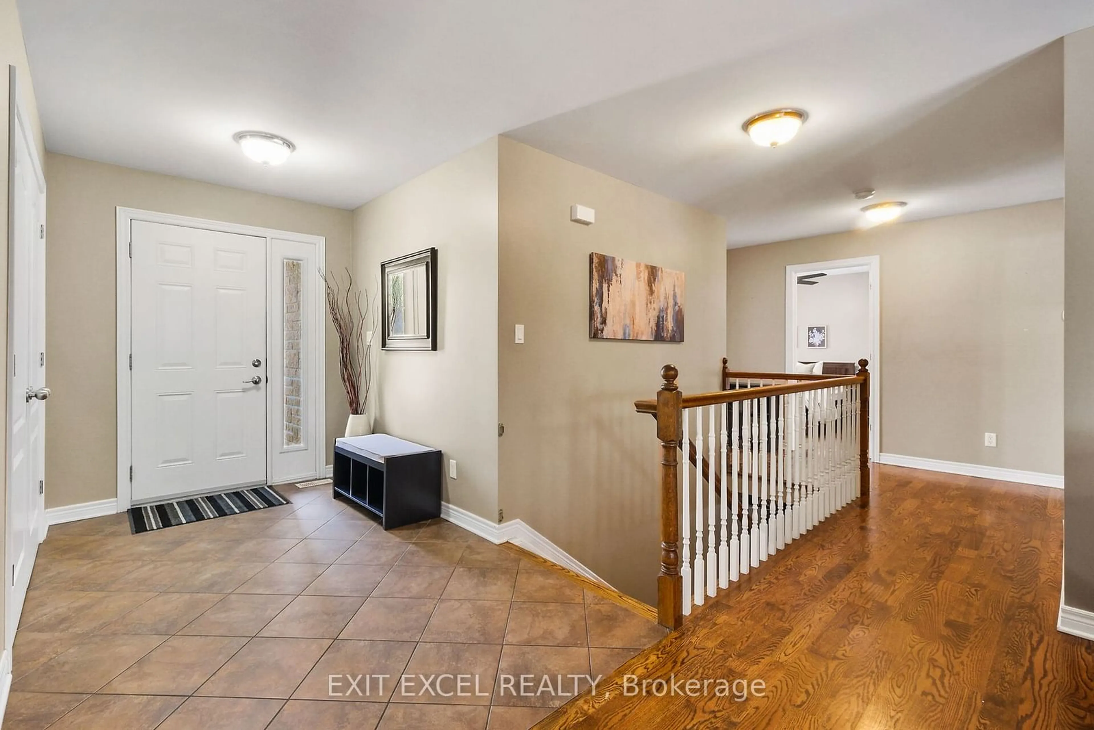 Indoor entryway for 3235 Blanchfield Rd, Greely - Metcalfe - Osgoode - Vernon and Area Ontario K0A 2W0